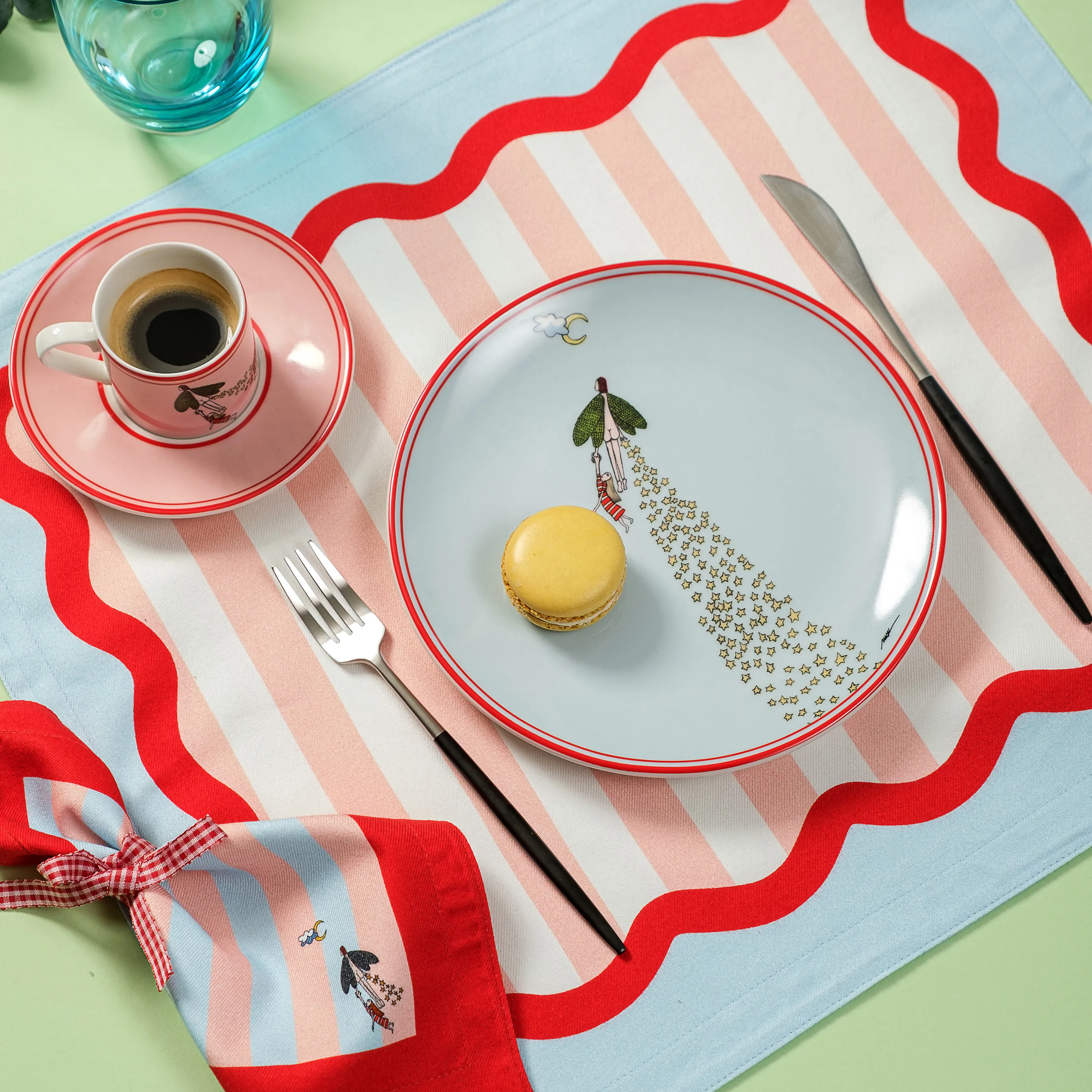 "I believe in good" Tatlı Tabağı