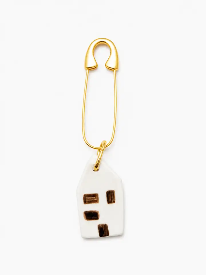 Ev Charm Broş