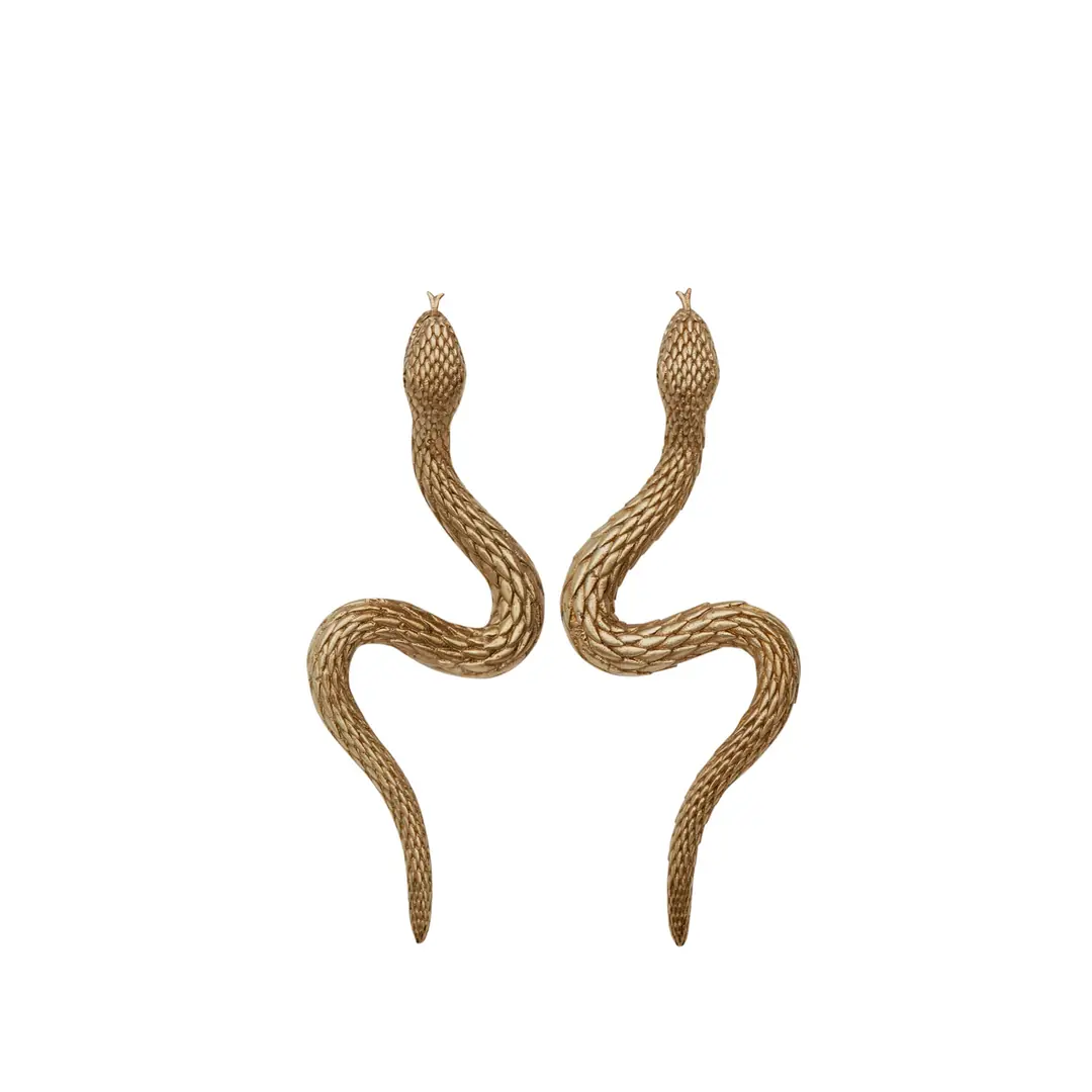 Naga Küpe
