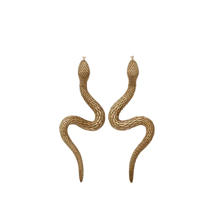 Naga Küpe