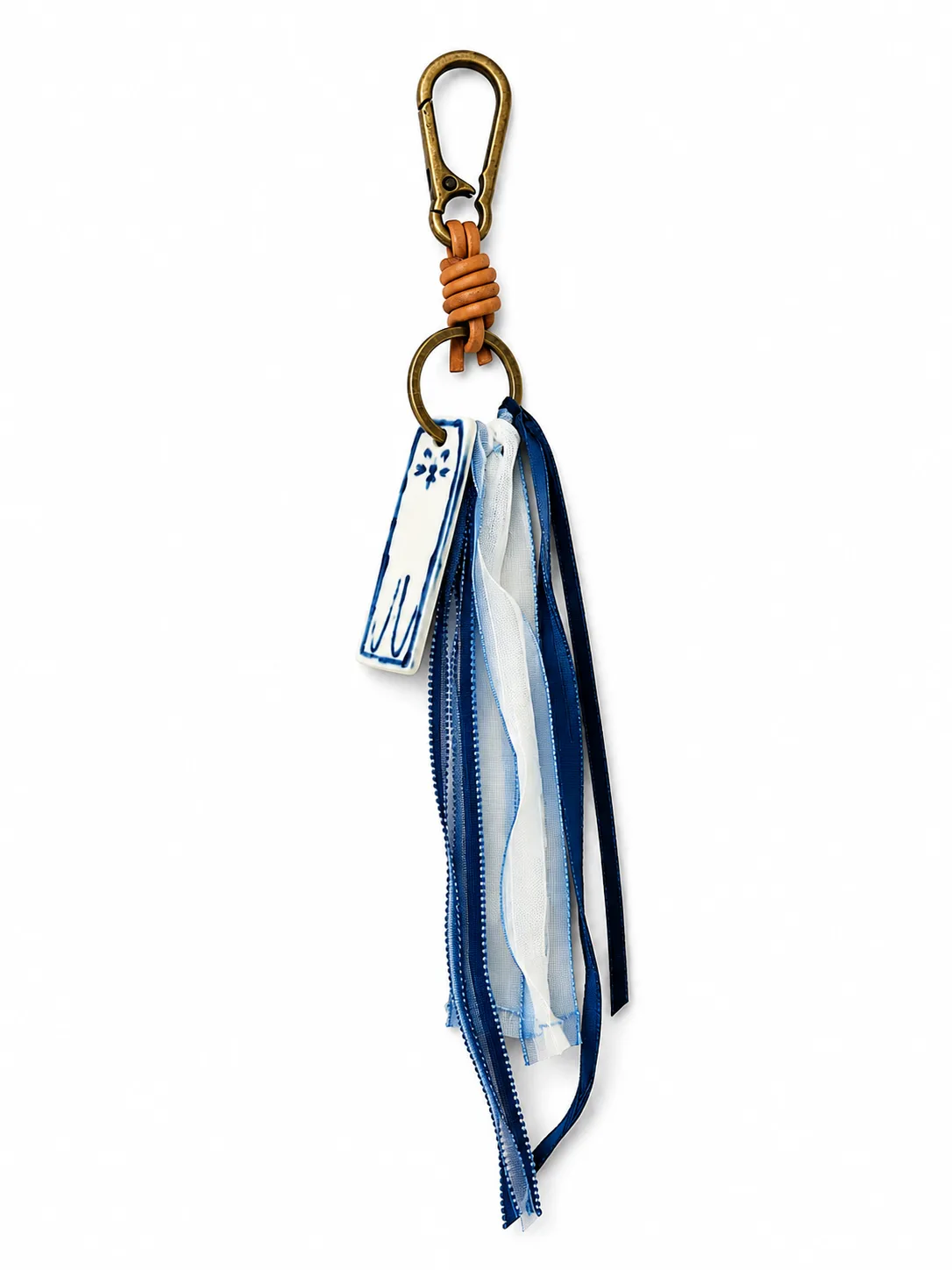Porselen kedi desenli charm