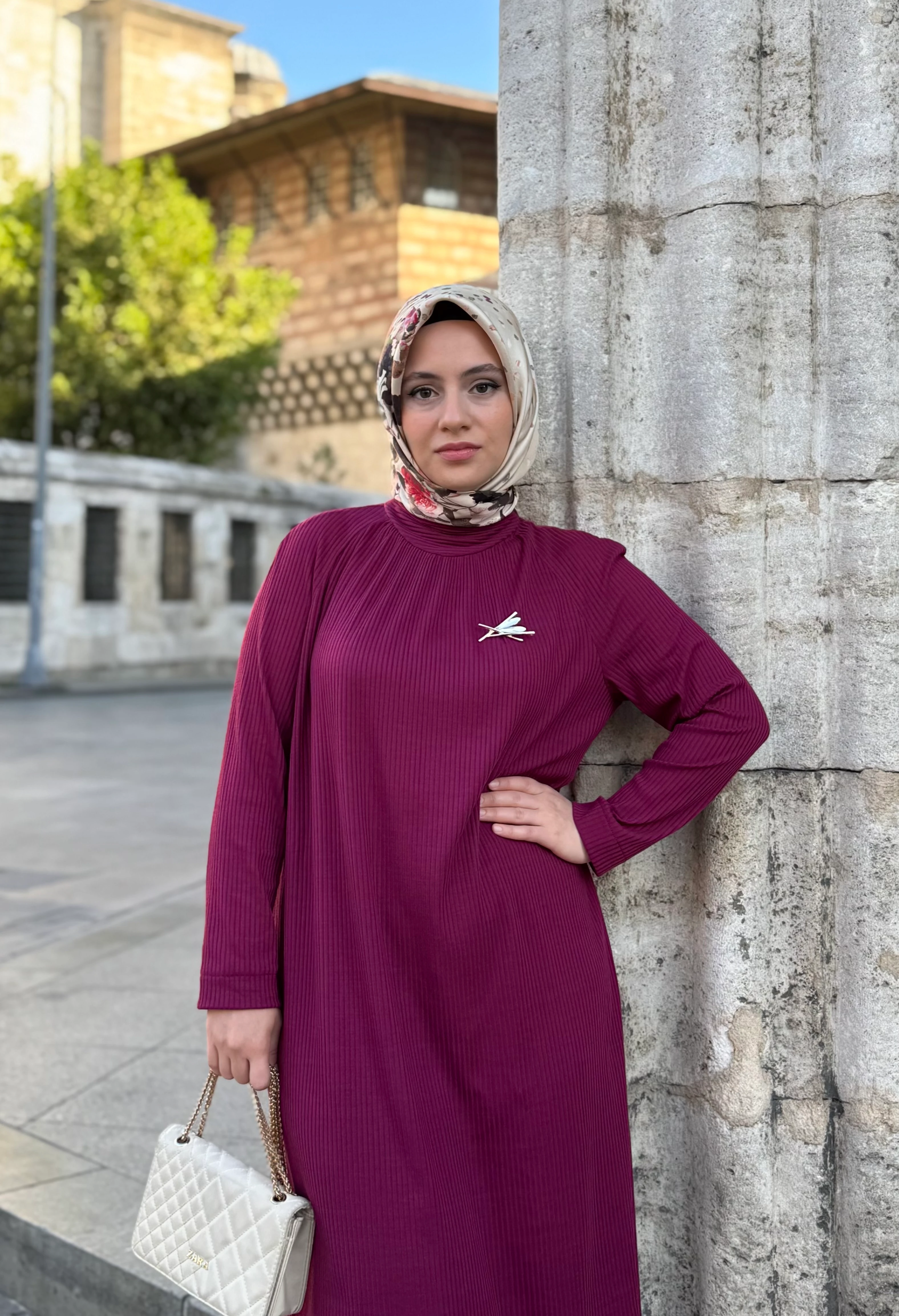 Broşlu Kaşkorse Takım