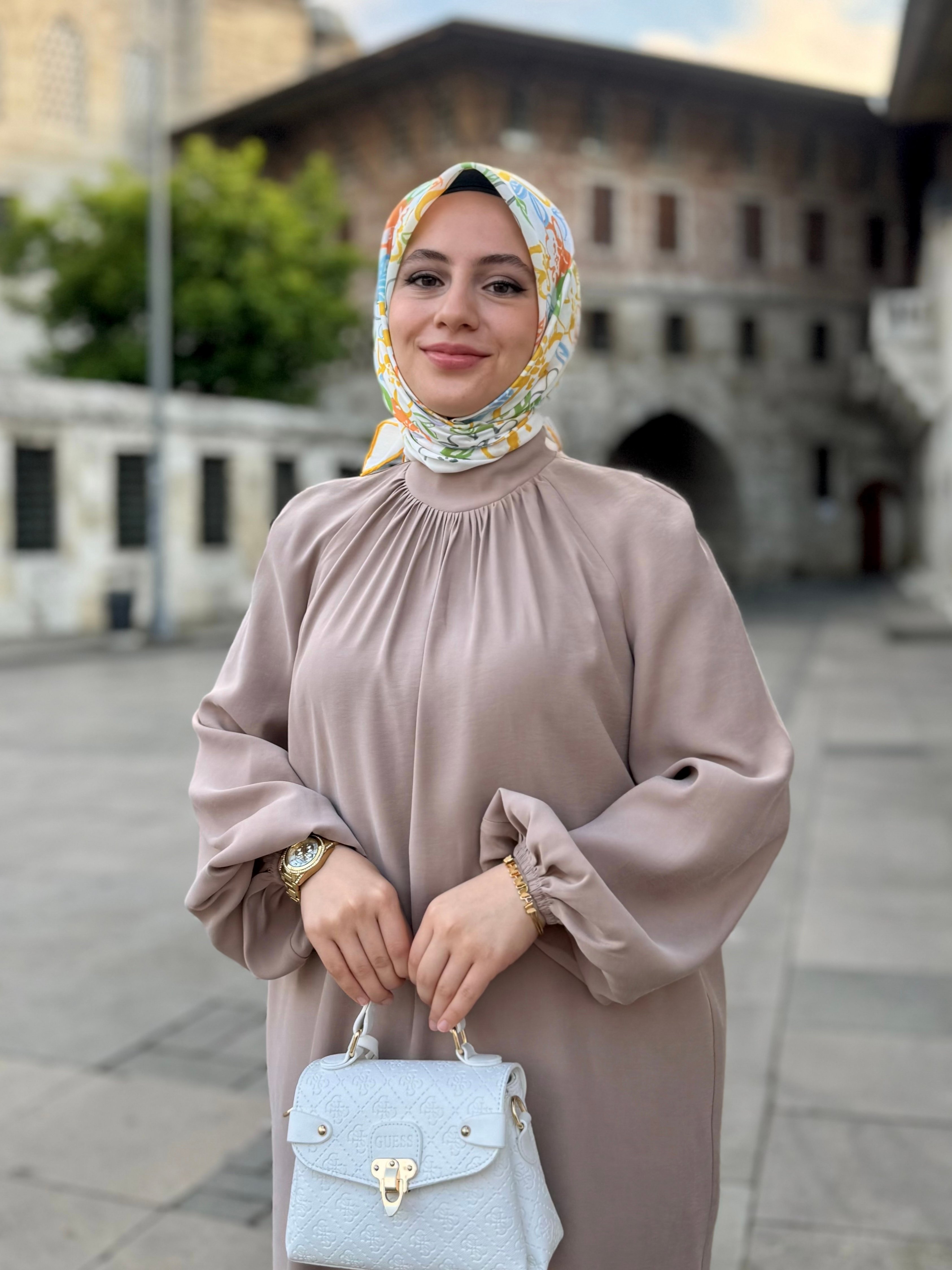 Yaka Detaylı Reglan Kollu Modal Takım