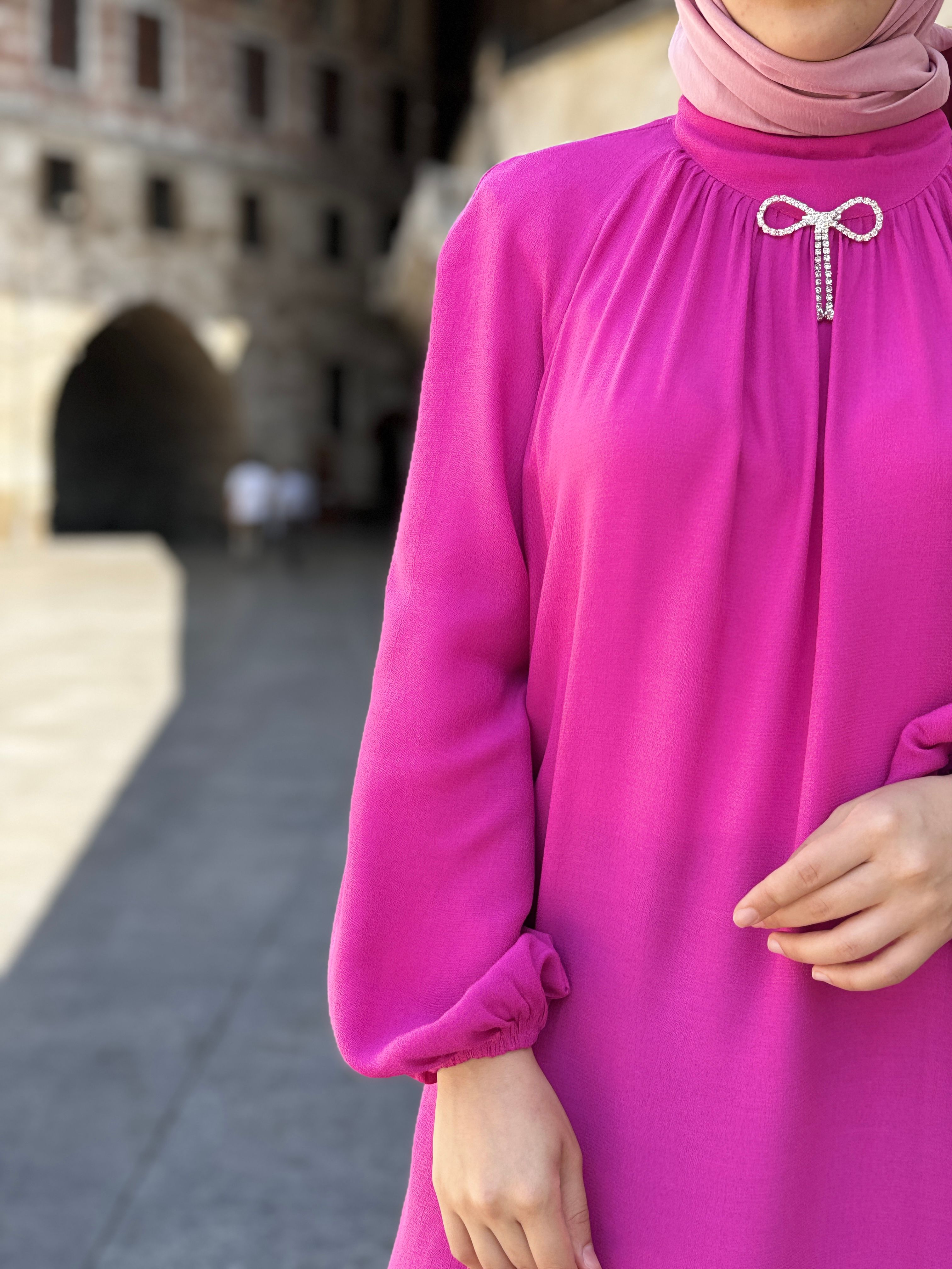 Fiyonk Broşlu Yazlık Fırfırlı Tunik Pembe