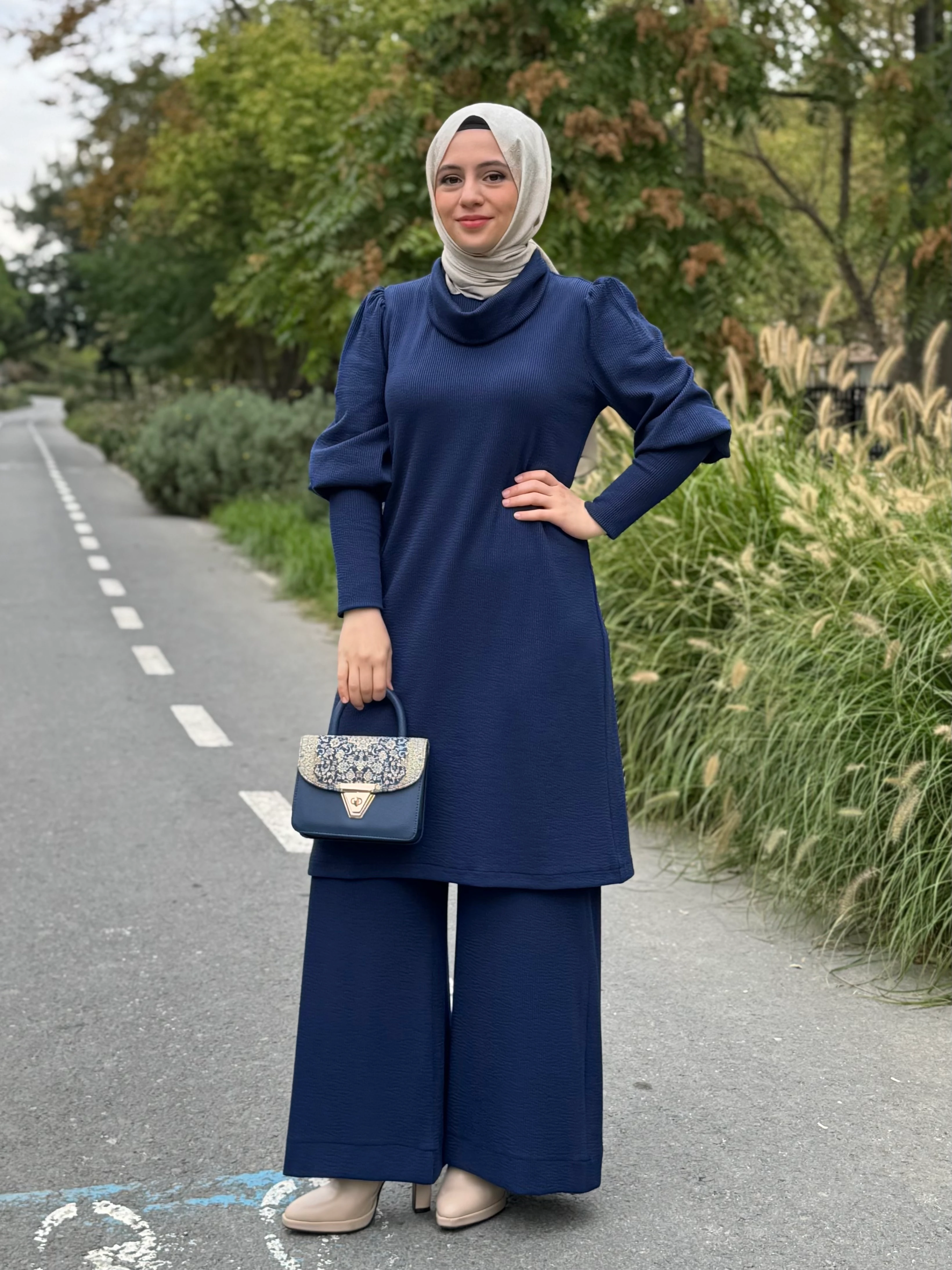 Devrik Yakalı Örgü Takım - Lacivert