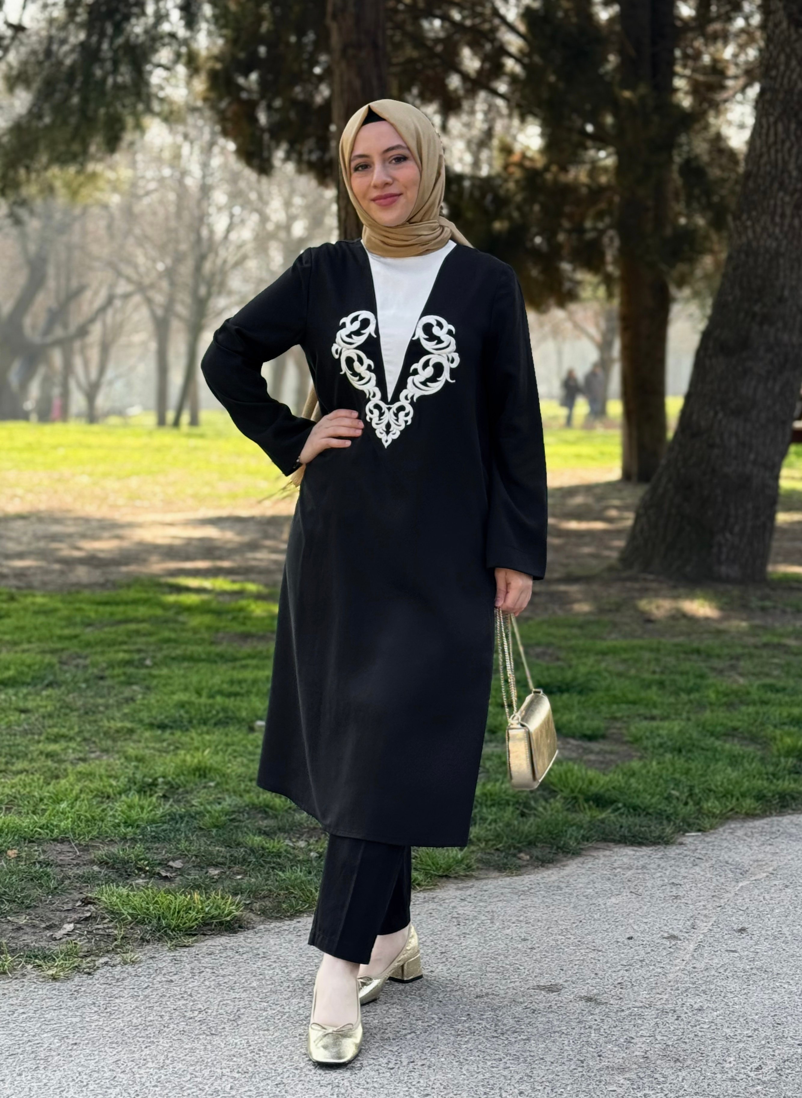 Sırma Nakışlı Tensel Tunik