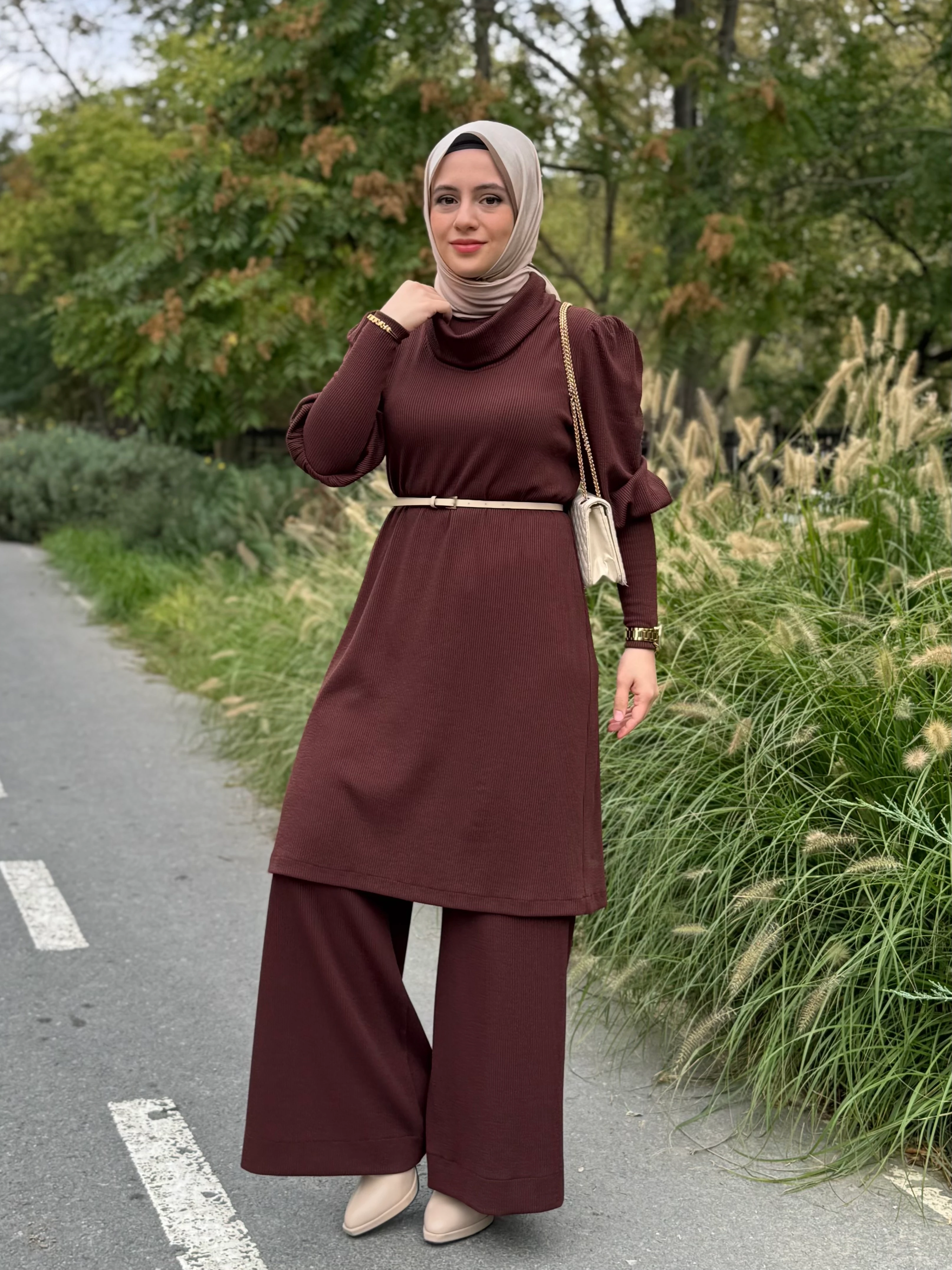 Devrik Yakalı Örgü Takım - Kahverengi