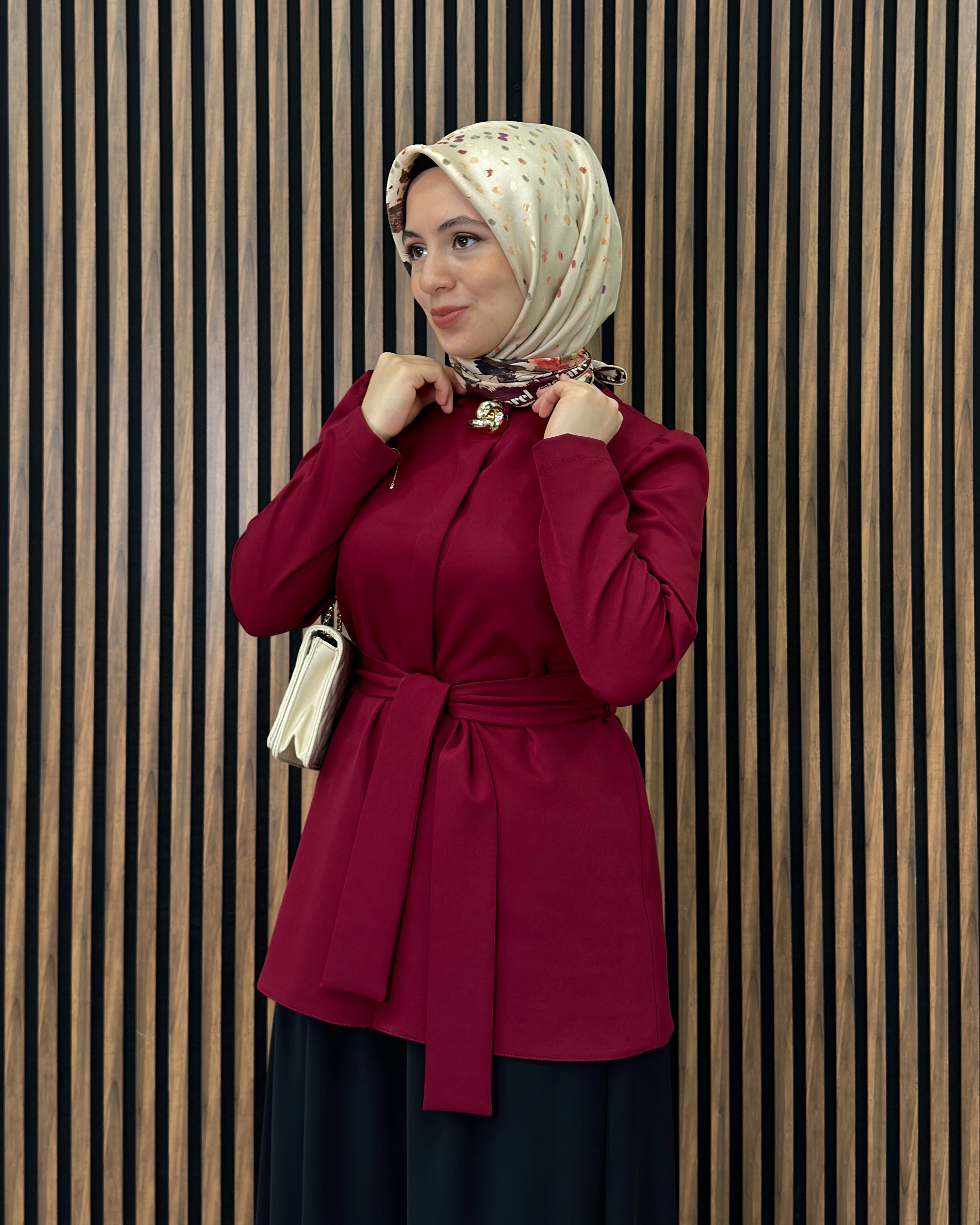 Gold Düğmeli Kemerli Ceket