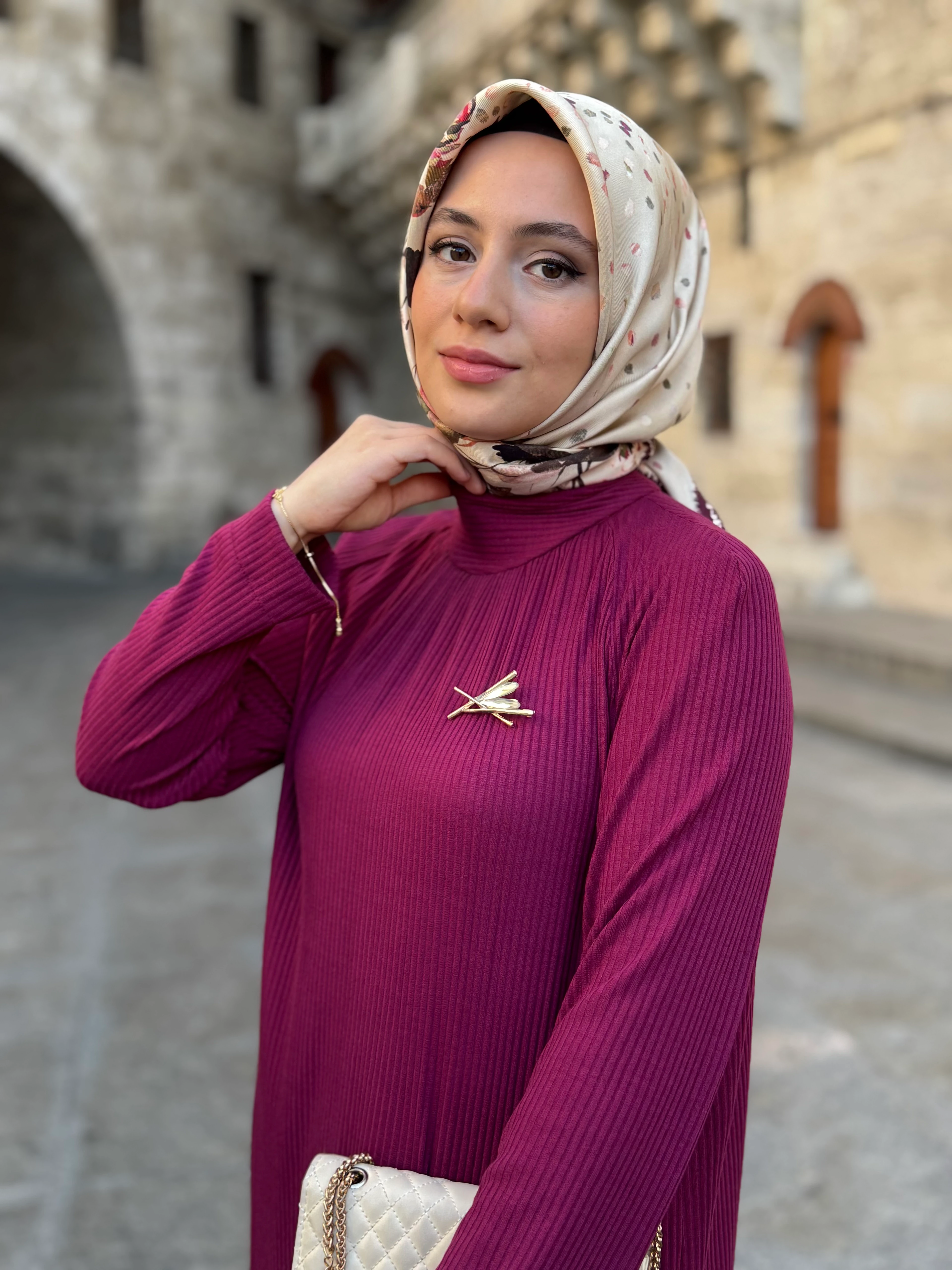 Broşlu Kaşkorse Takım