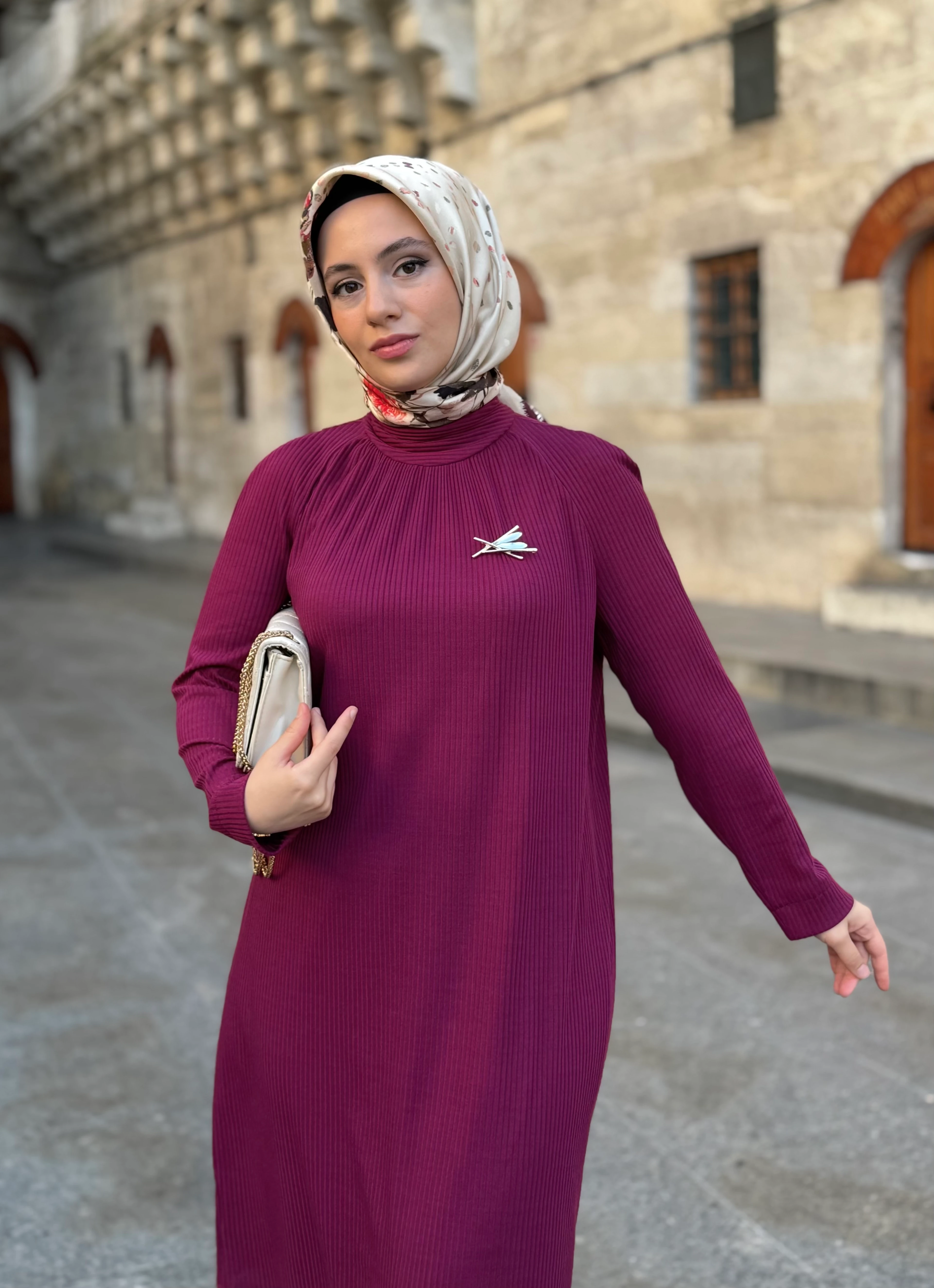 Broşlu Kaşkorse Takım