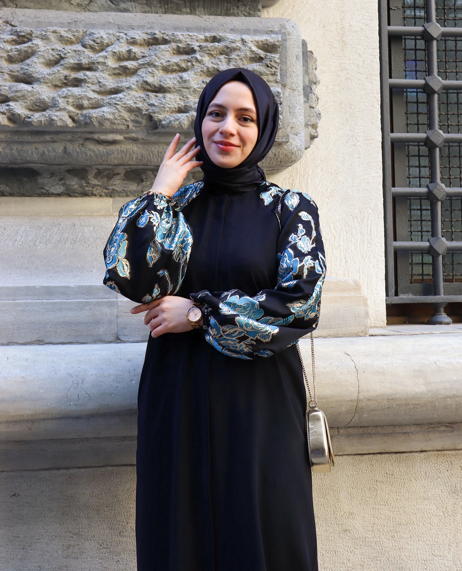 Mavi Desenli Reglan Kollu Ferace