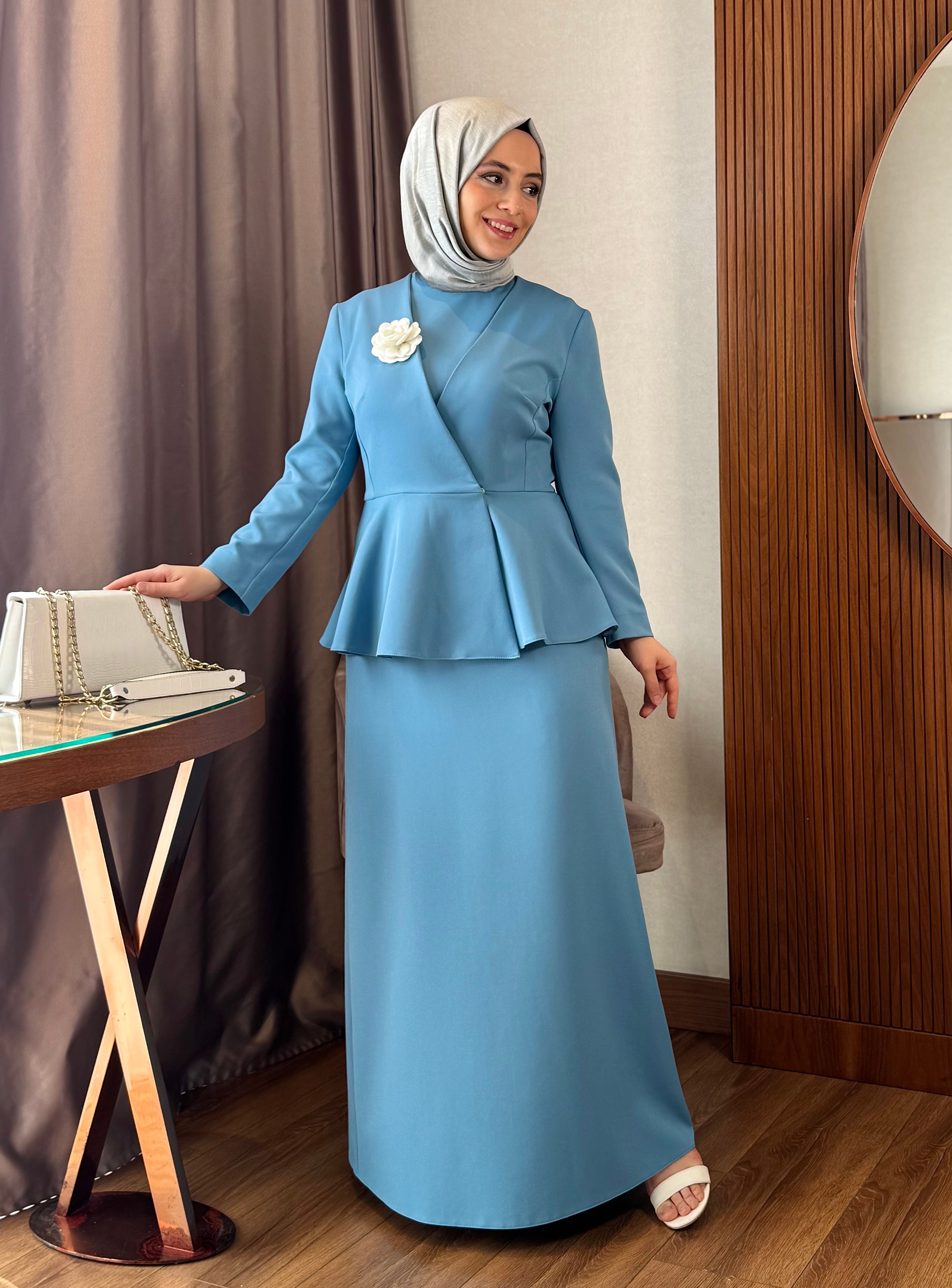 Broşlu Volanlı Ceket - Elbise Takımı - Mavi