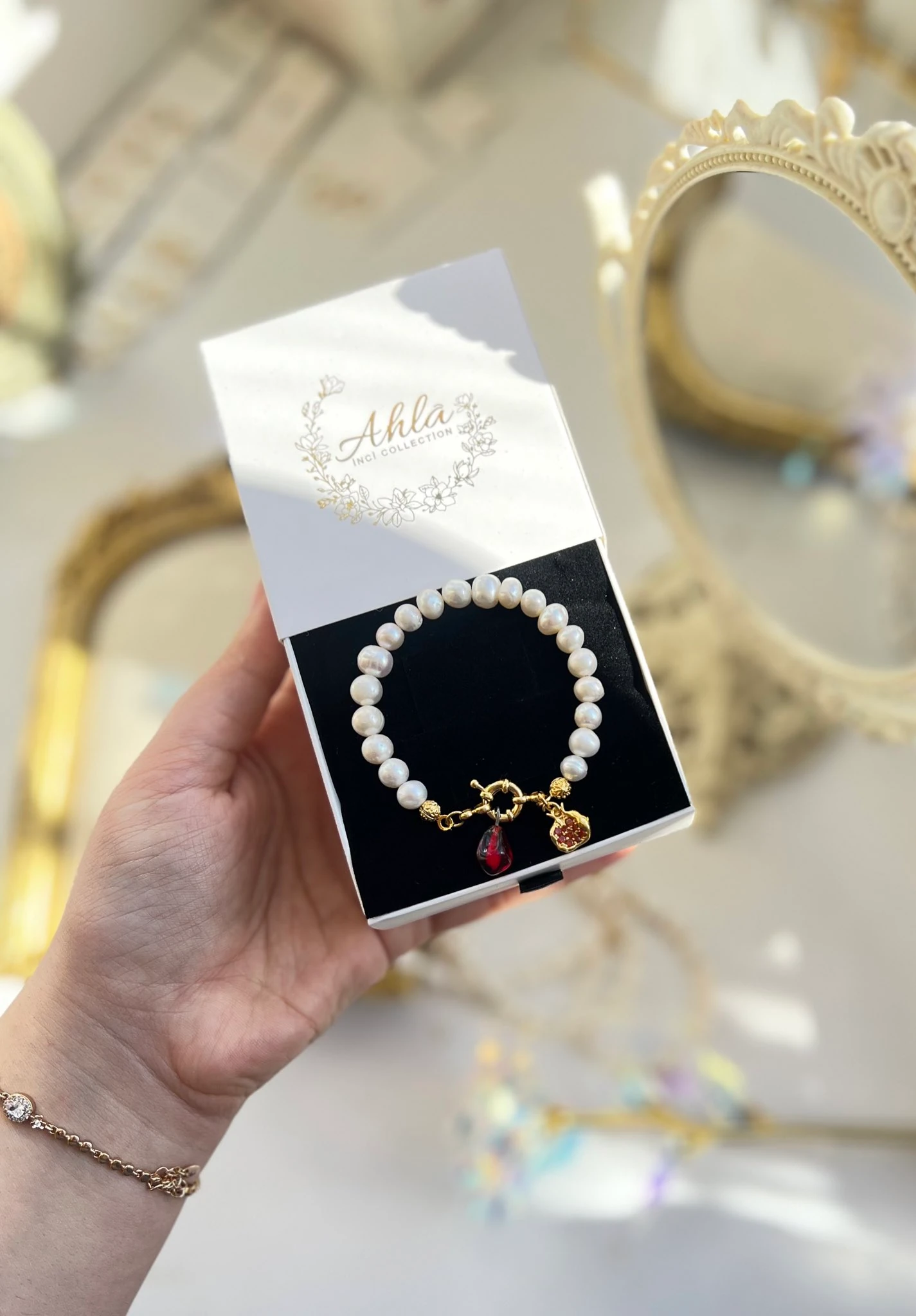 BEREKET CHARMLI İNCİ BİLEKLİK