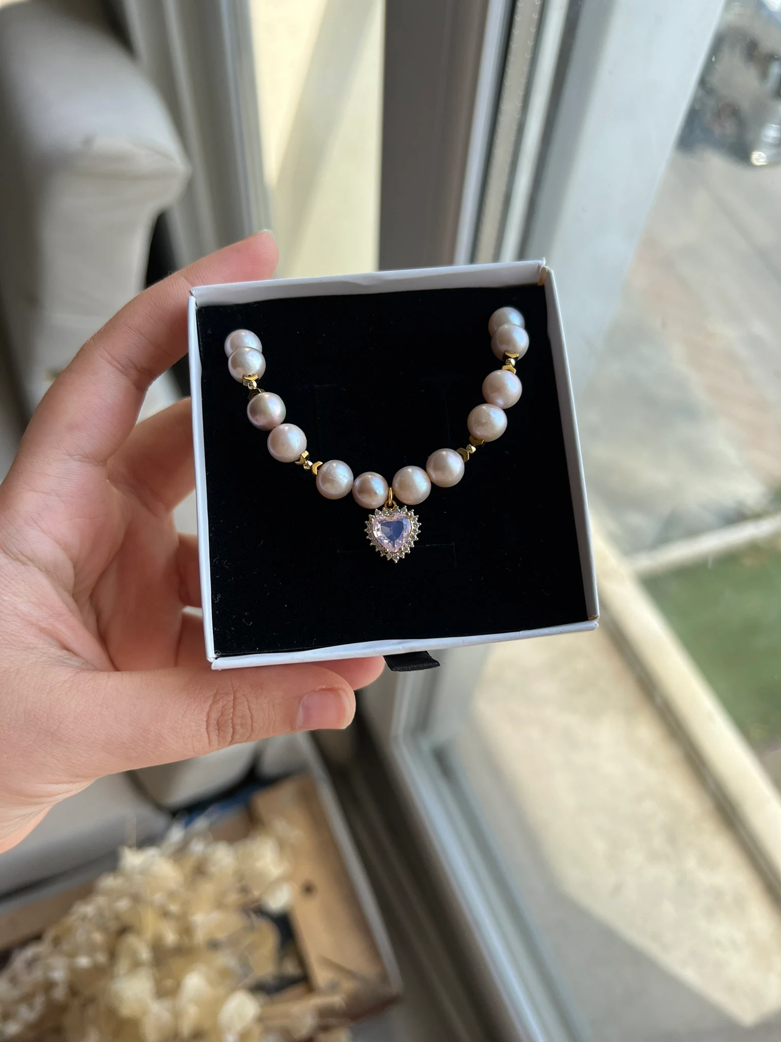 pembe inci - hematit taşı kolye