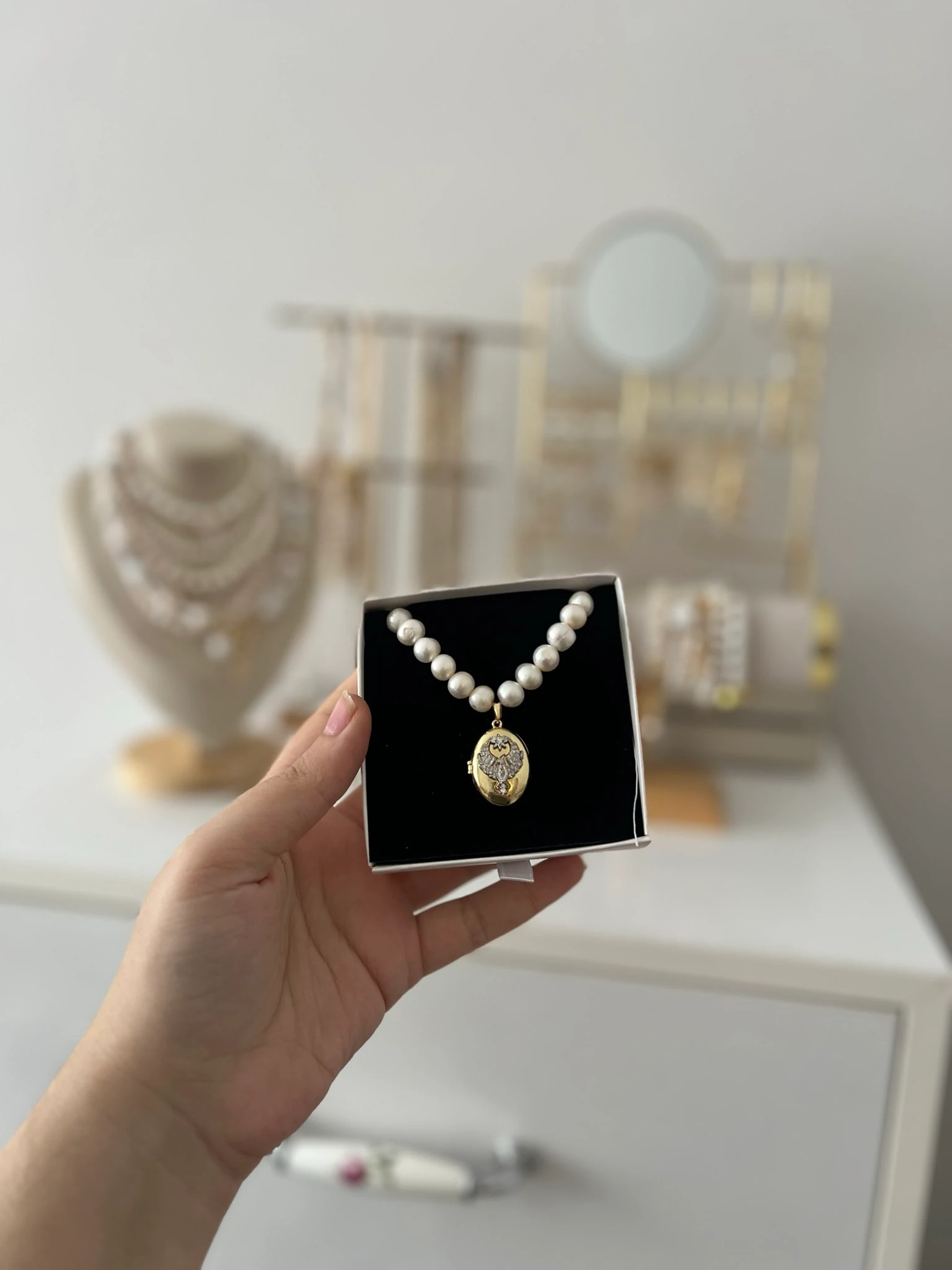 KAPAKLI İNCİ KOLYE (İÇERİSİNE FOTOĞRAF KOYABİLİRSİNİZ)