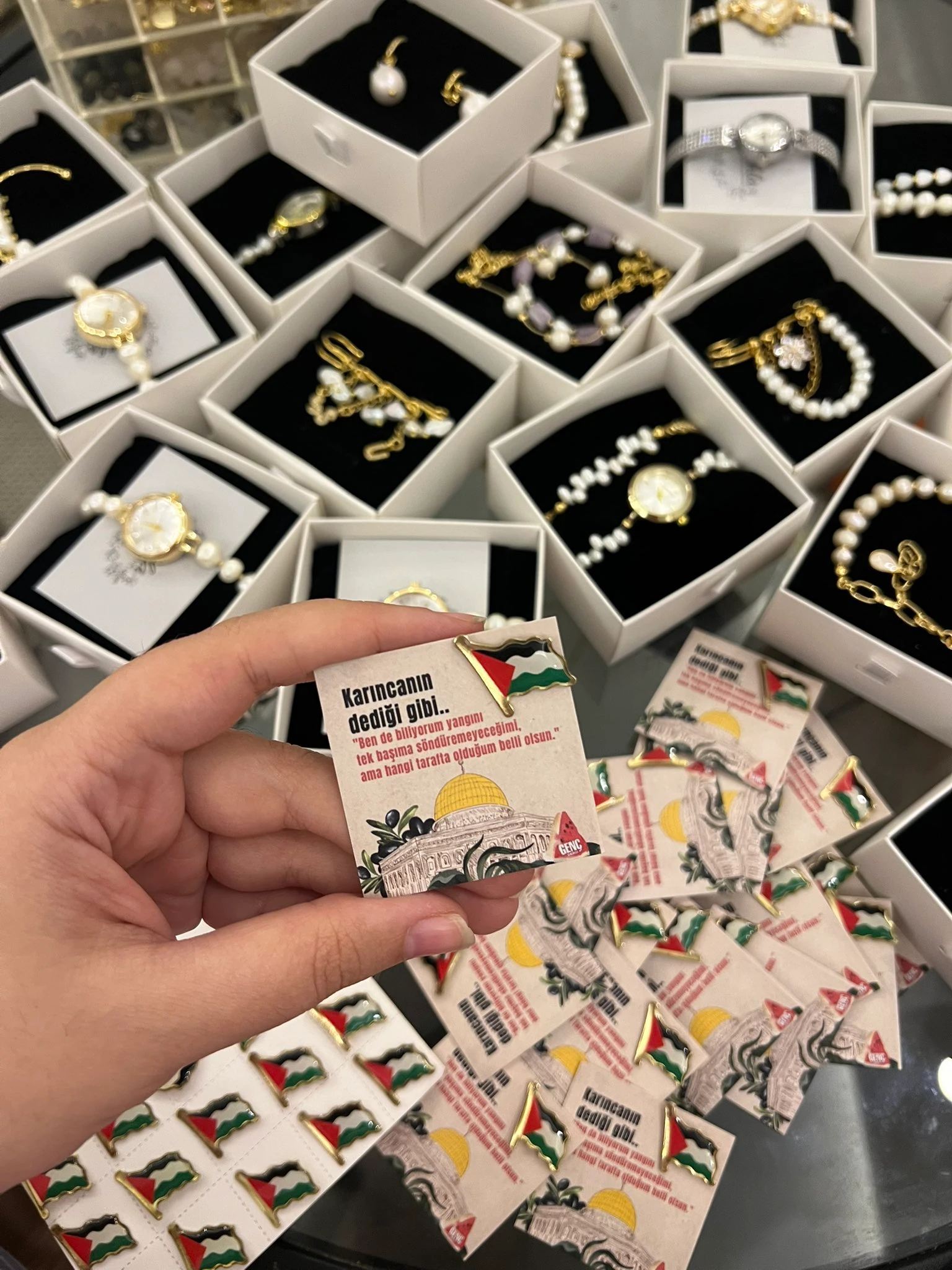 FİLİSTİN YAKA İĞNESİ