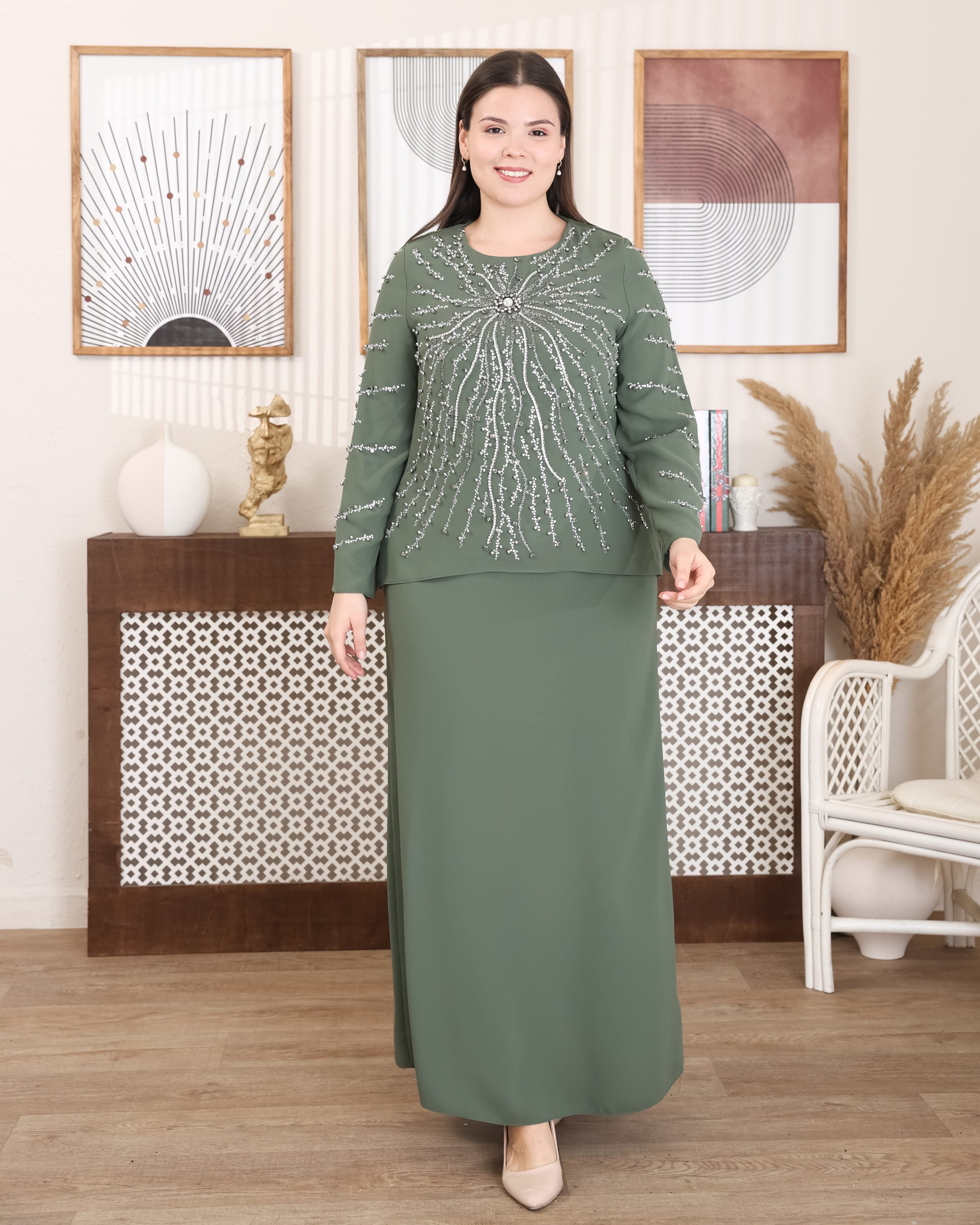 Taş İşlemeli Belden Kesik Büyük Beden Abiye - ÇAĞLA