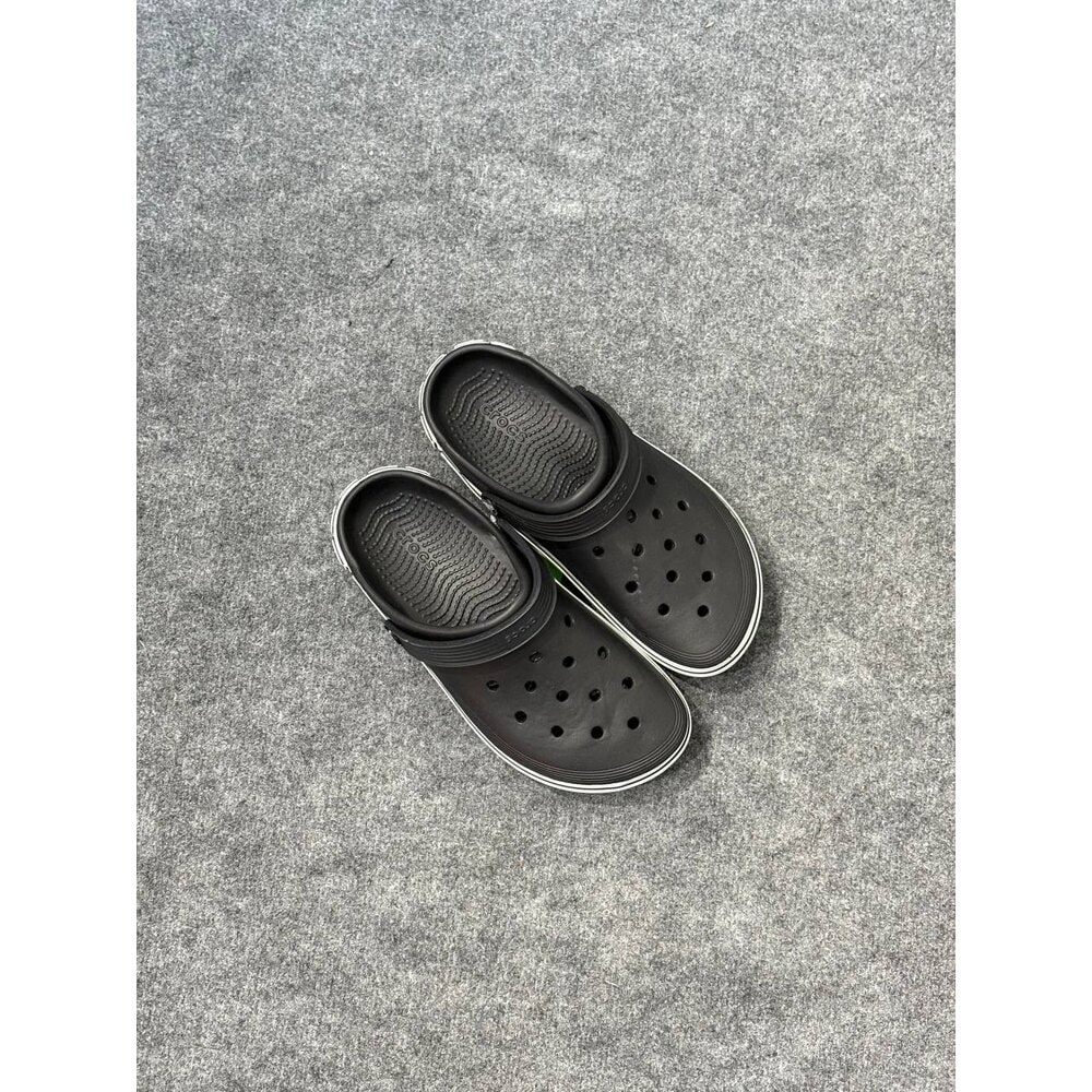 Crocs Off Court Siyah Yeni Sezon