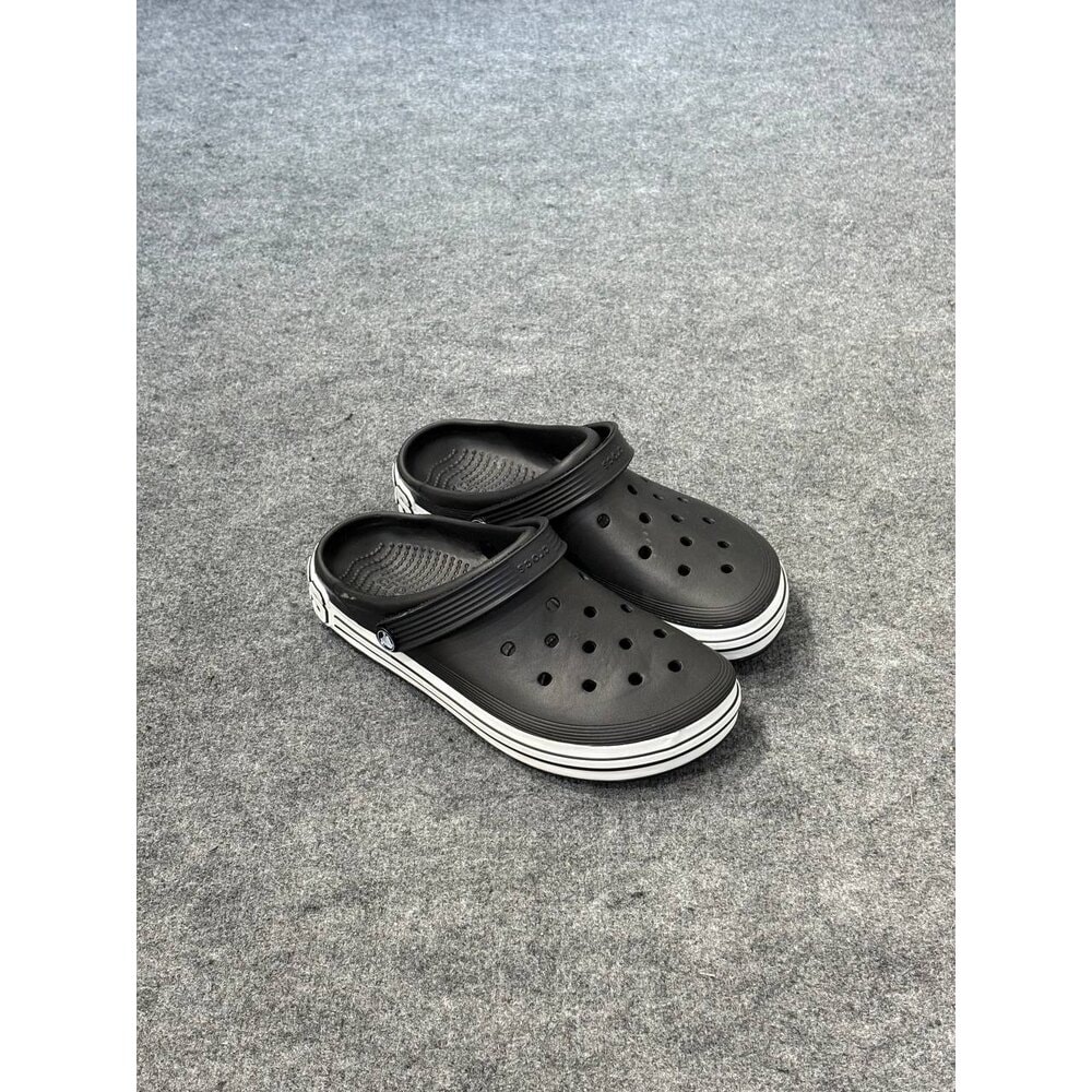 Crocs Off Court Siyah Yeni Sezon