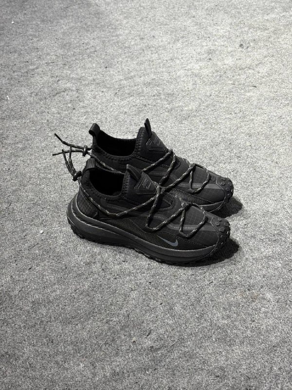 ACG MOUNTAİN FLY LOW  GORE-TEX - Beyaz Siyah