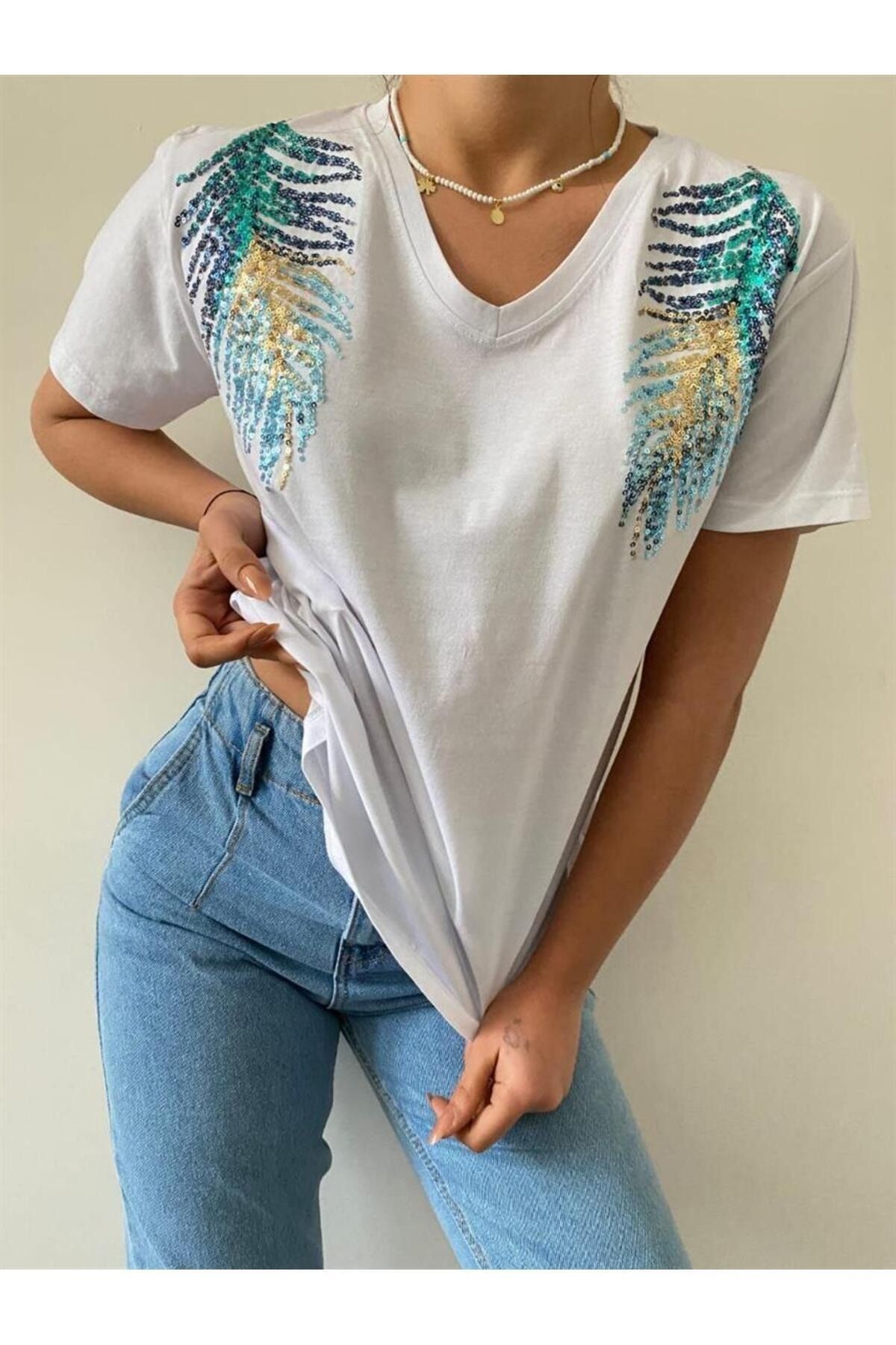 Omuzları Pullu T-shirt