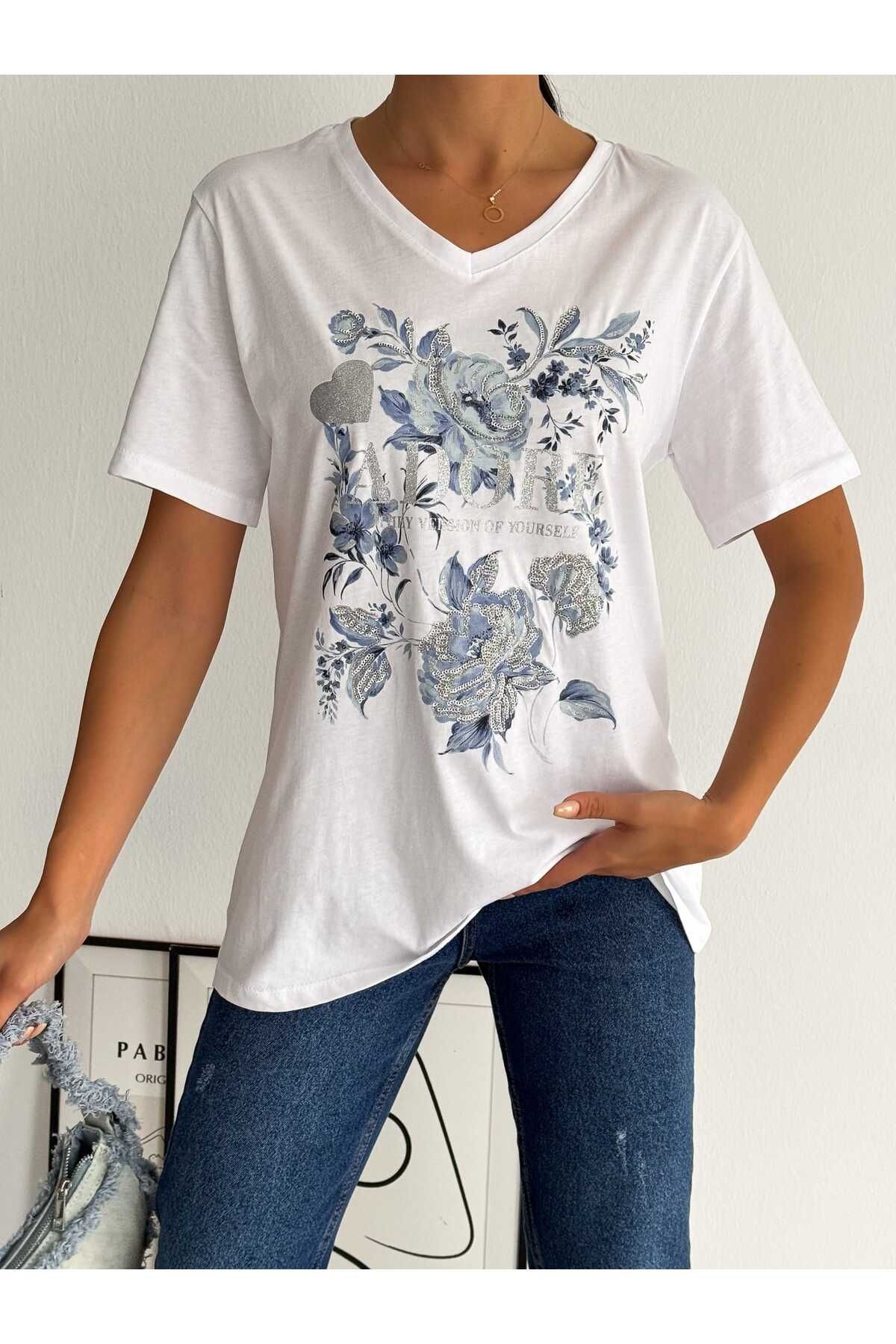 Kadın Büyük Beden Yeni Sezon %100 Pamuk Mavi Çiçek İşlemeli Nakışlı T-shirt