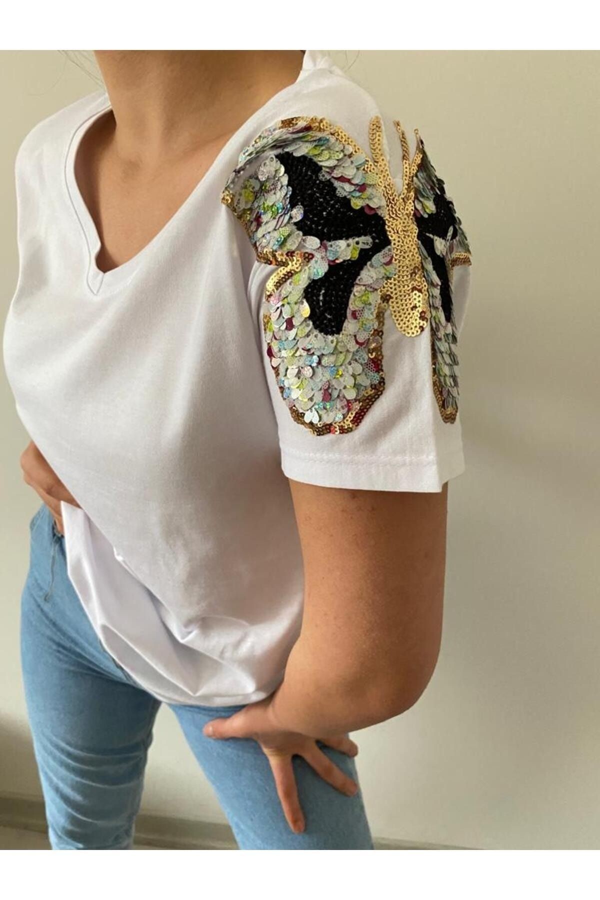 Kolu Kelebek Desenli Siyah T-shirt