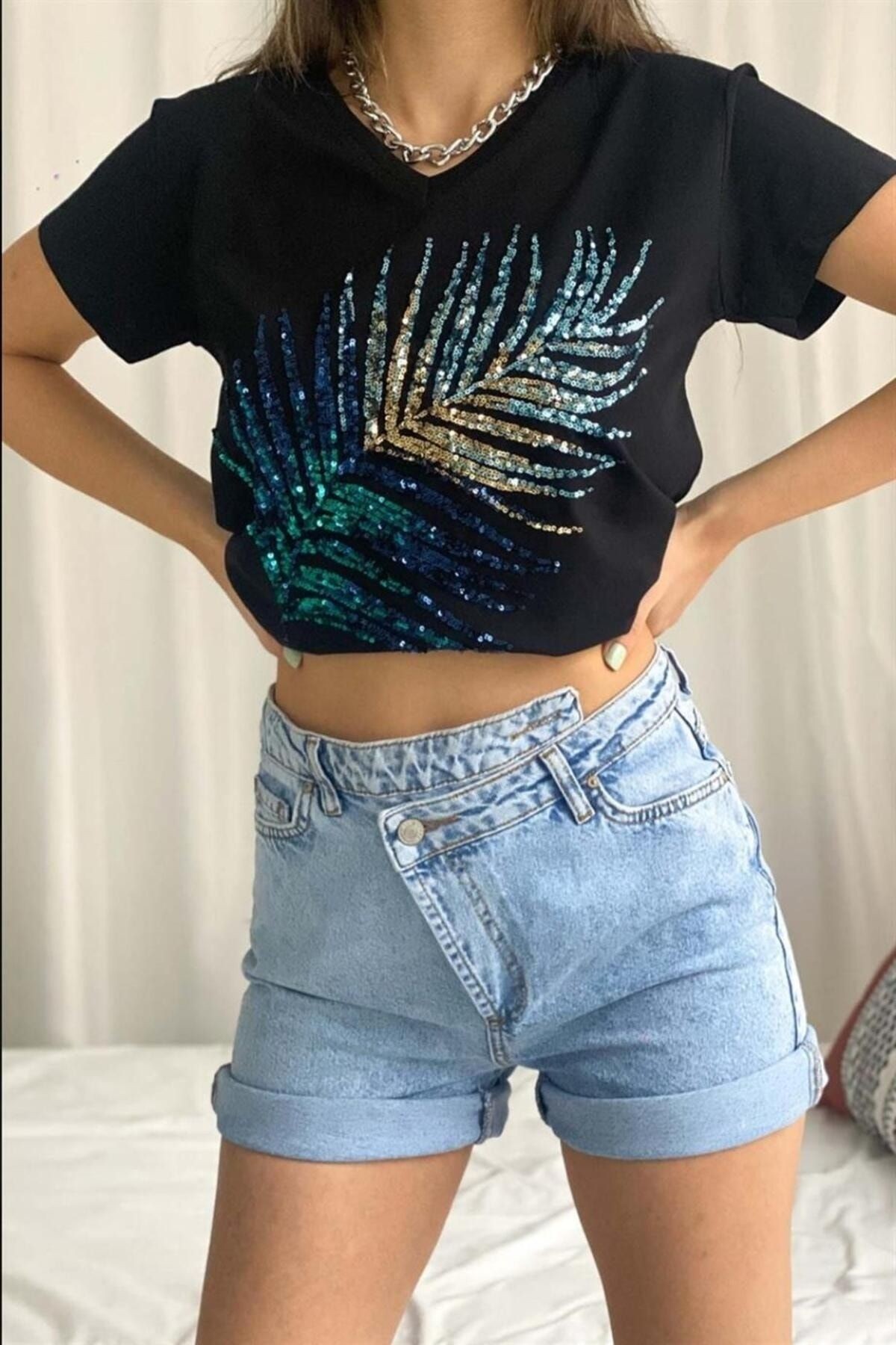 Ertül Tekstil Pullu Beyaz T-shirt