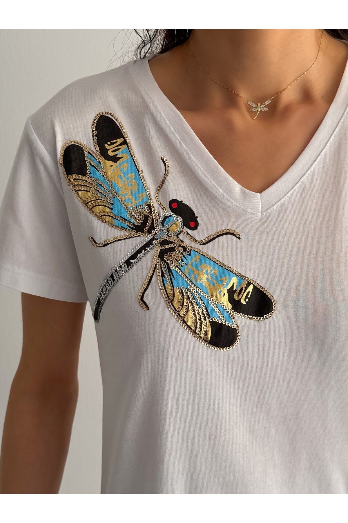 Kadın Yeni Sezon %100 Pamuk Yusufçuk Desenli İşlemeli T-shirt