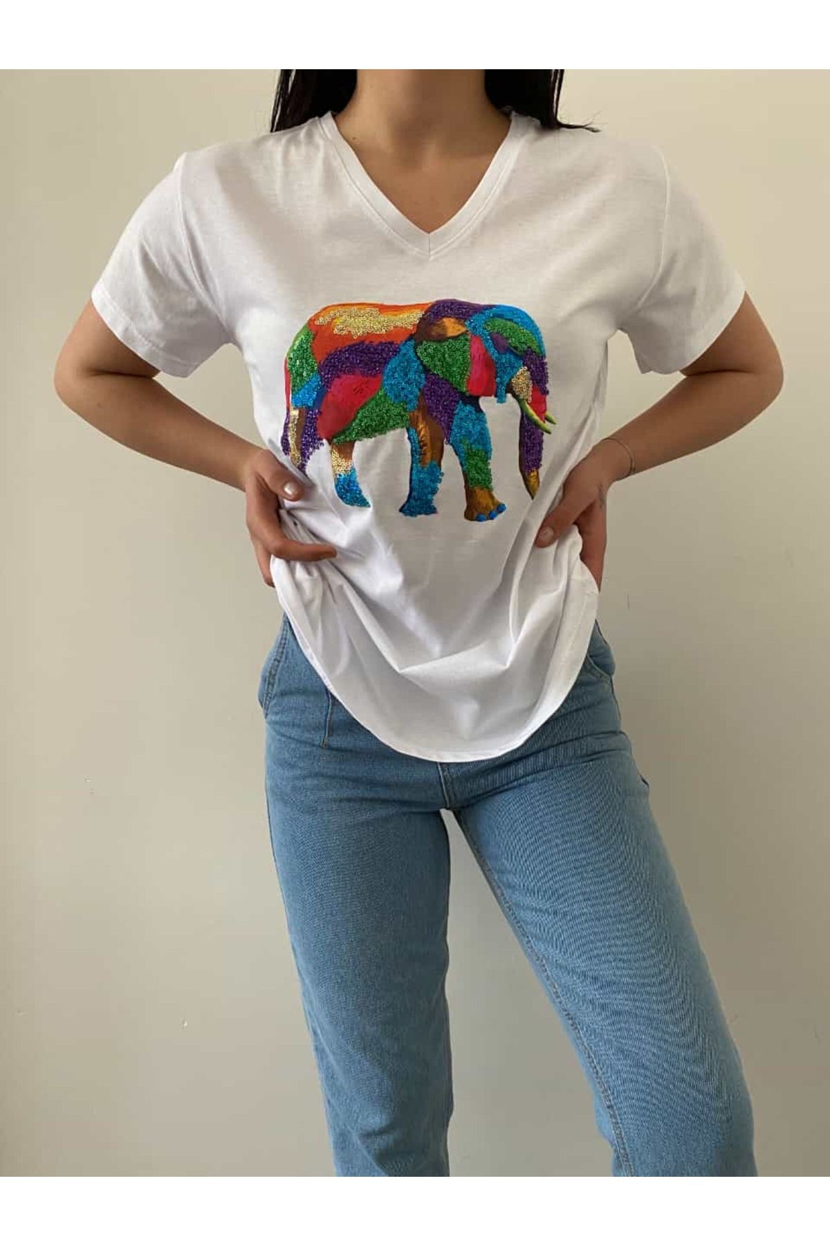 Kadın Yeni Sezon %100 Pamuk Fil Detaylı T-shirt