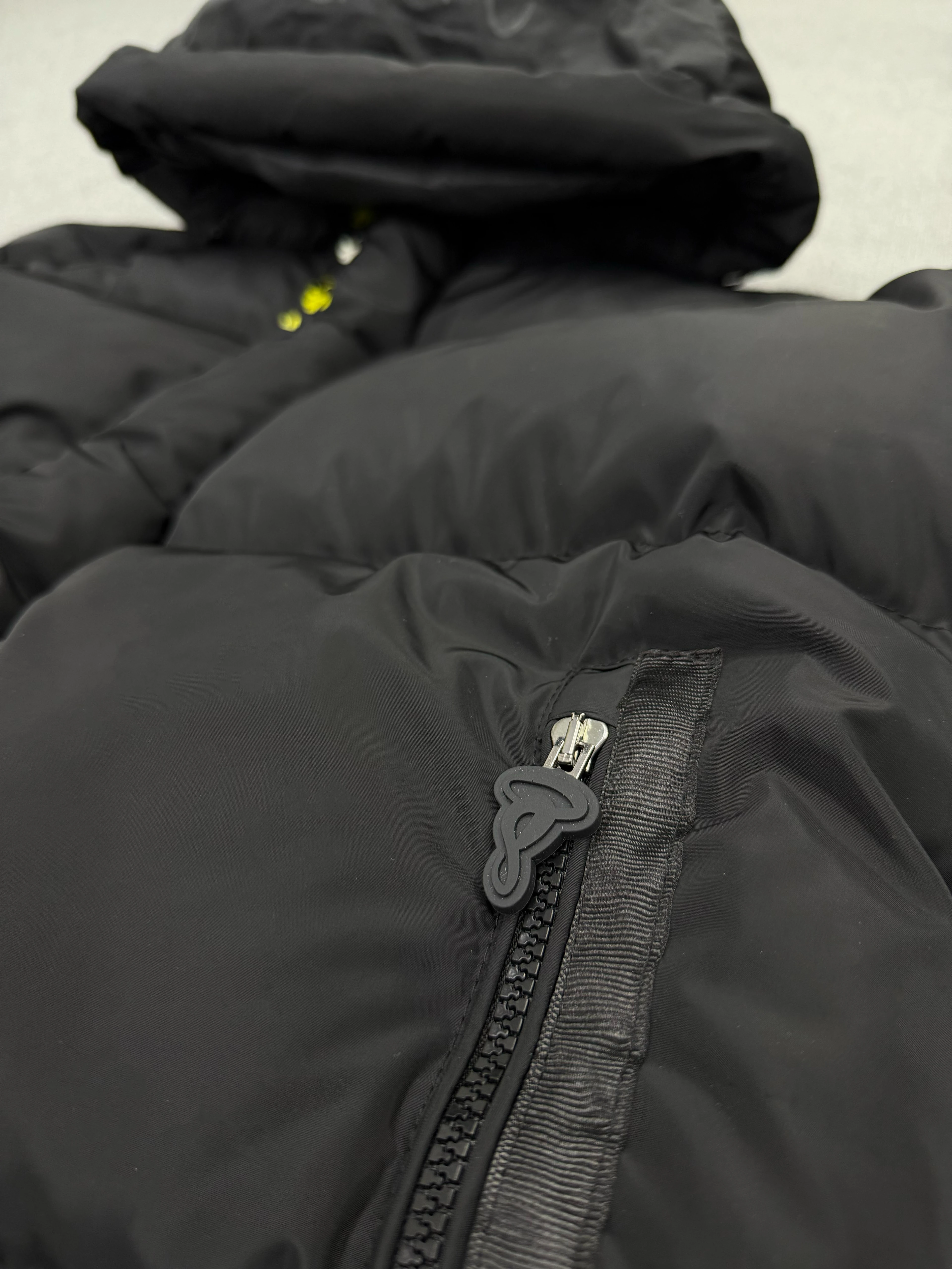 Syna World Puffer OG Mont 