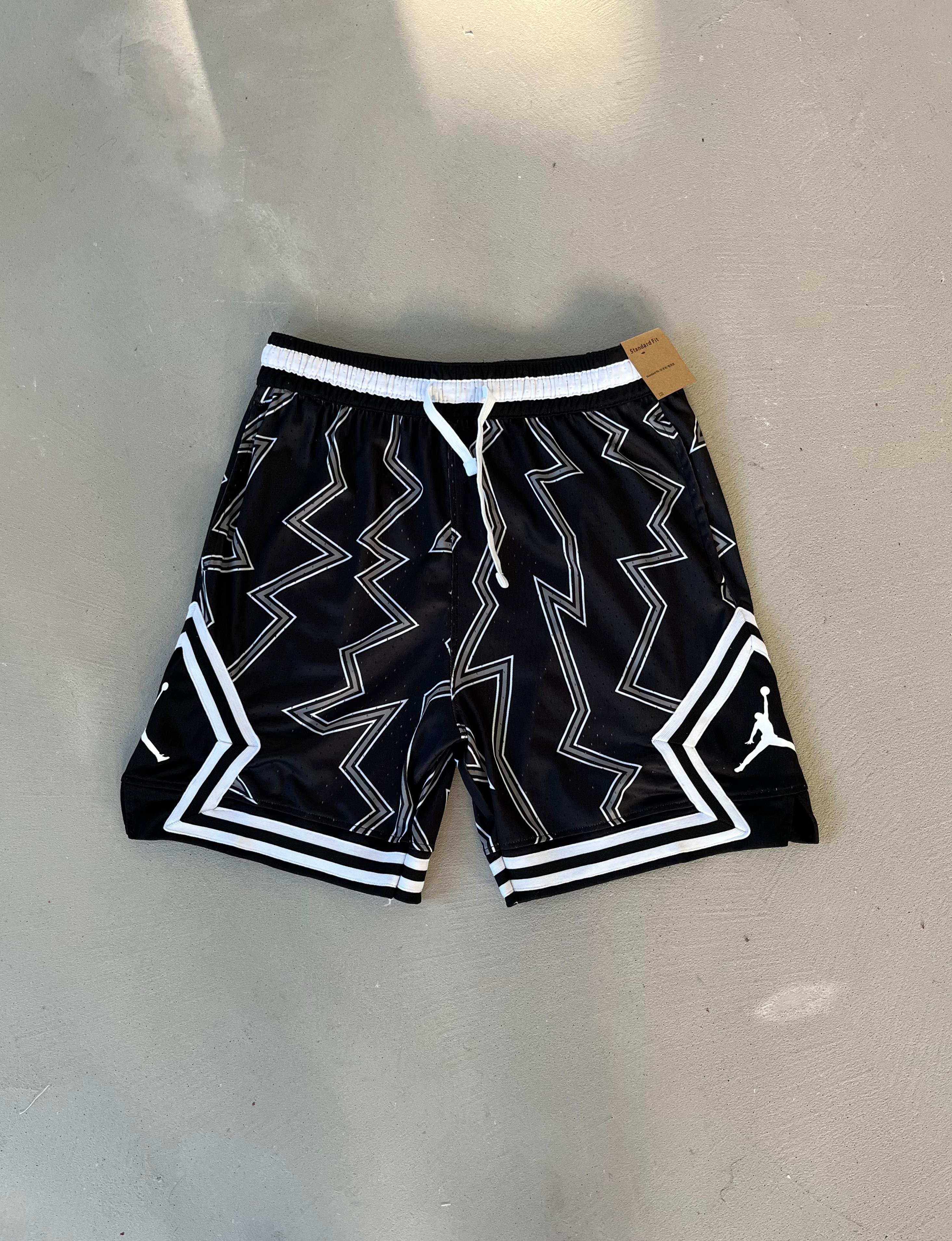 Jordan Diamond Şort - Siyah Zigzag Detaylı