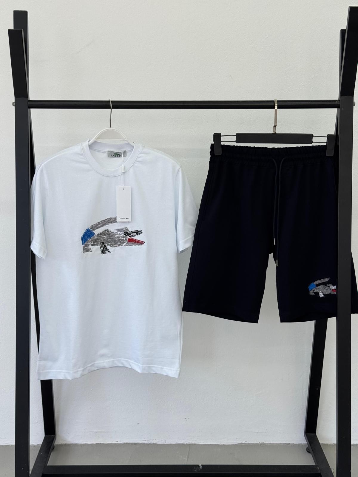 Lacoste Parçalı Timsah Logo Yazlık Takım - Siyah-Beyaz