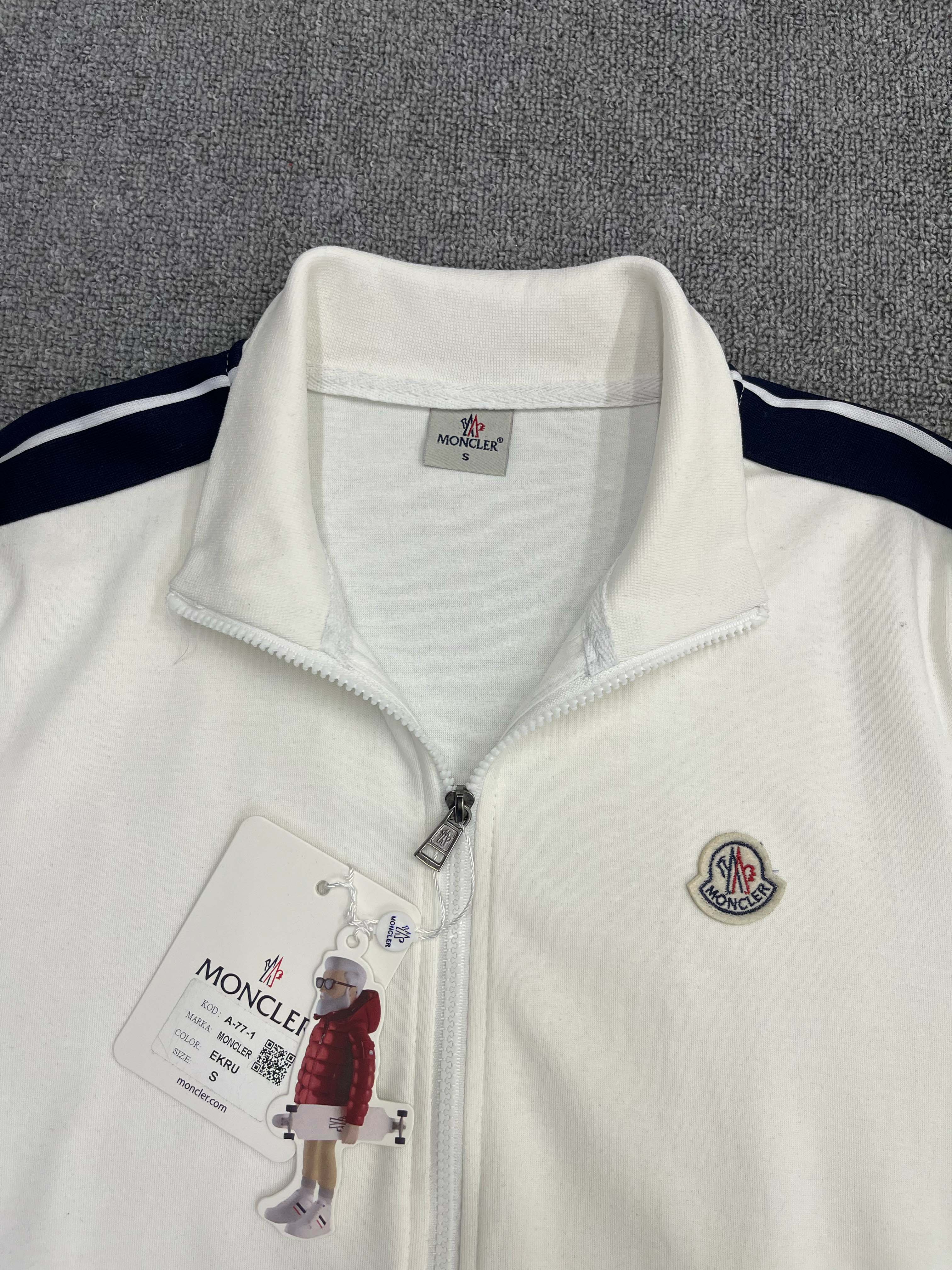 Moncler Şeritli Tracksuit