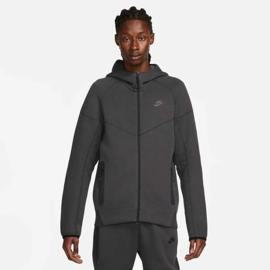 NK Tech Fleece 2024 - Füme