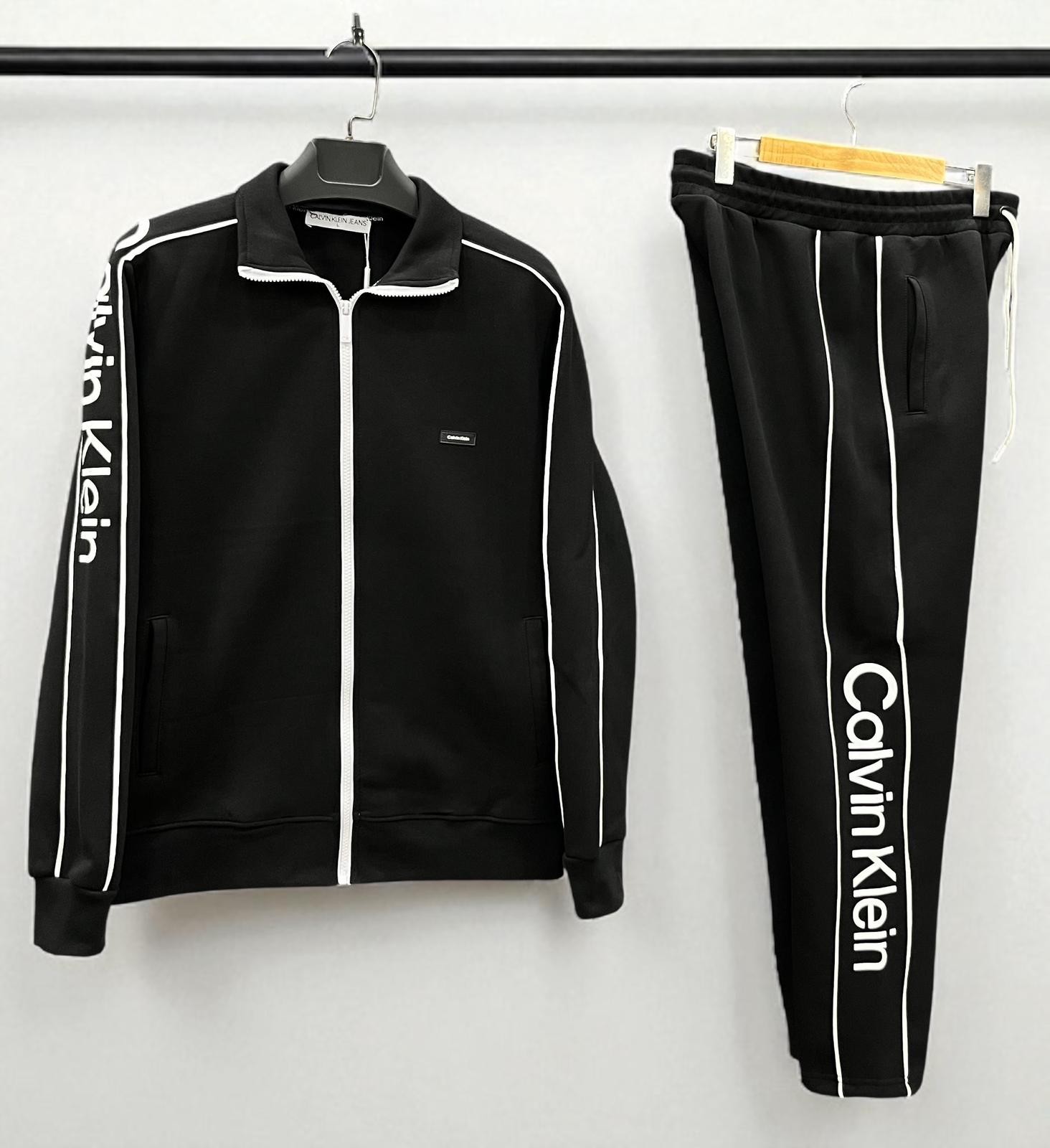 Calvin Klein Eşofman Takımı