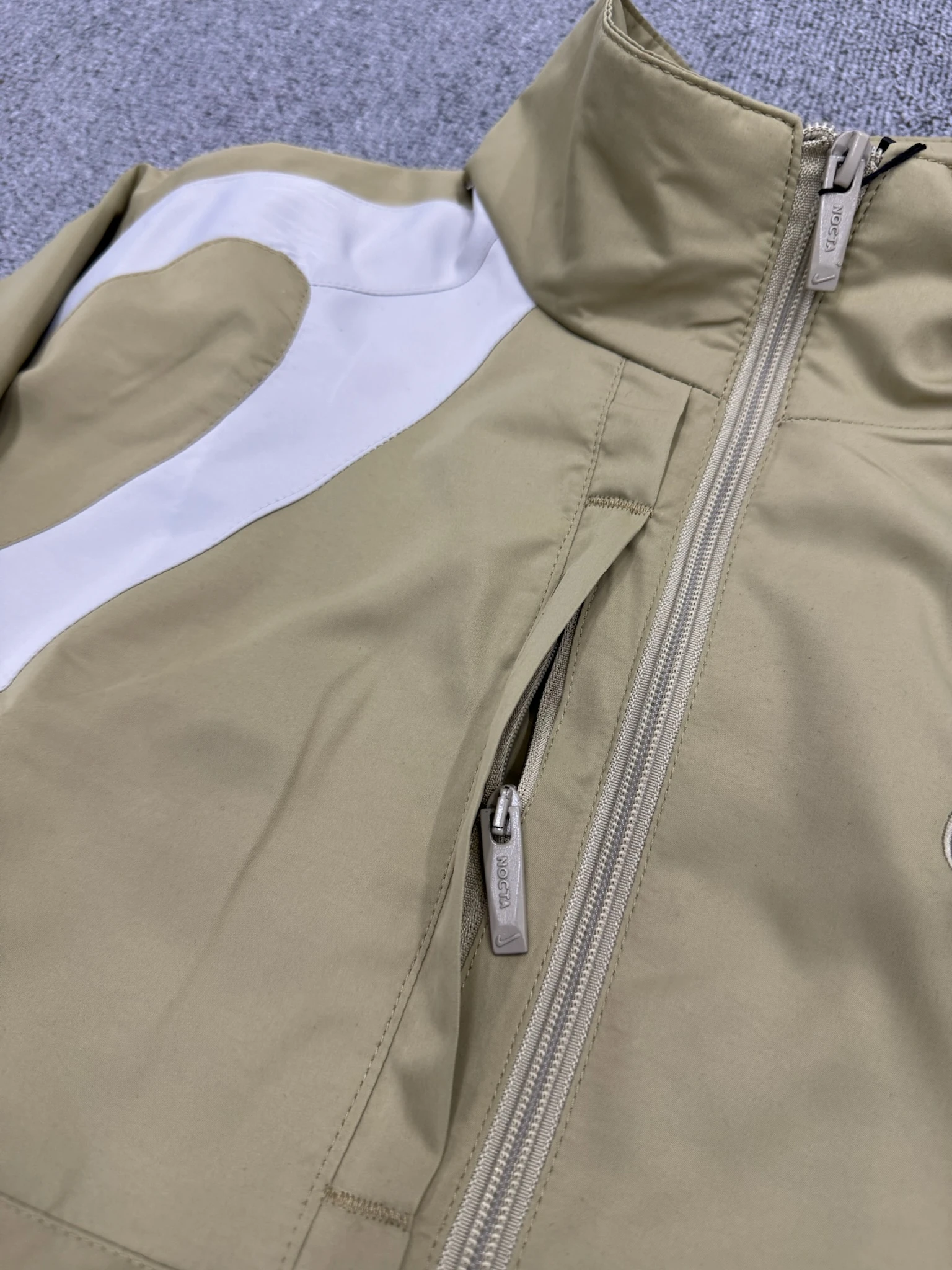 Nocta Fıstık Yeşili Paraşüt Eşofman Takımı