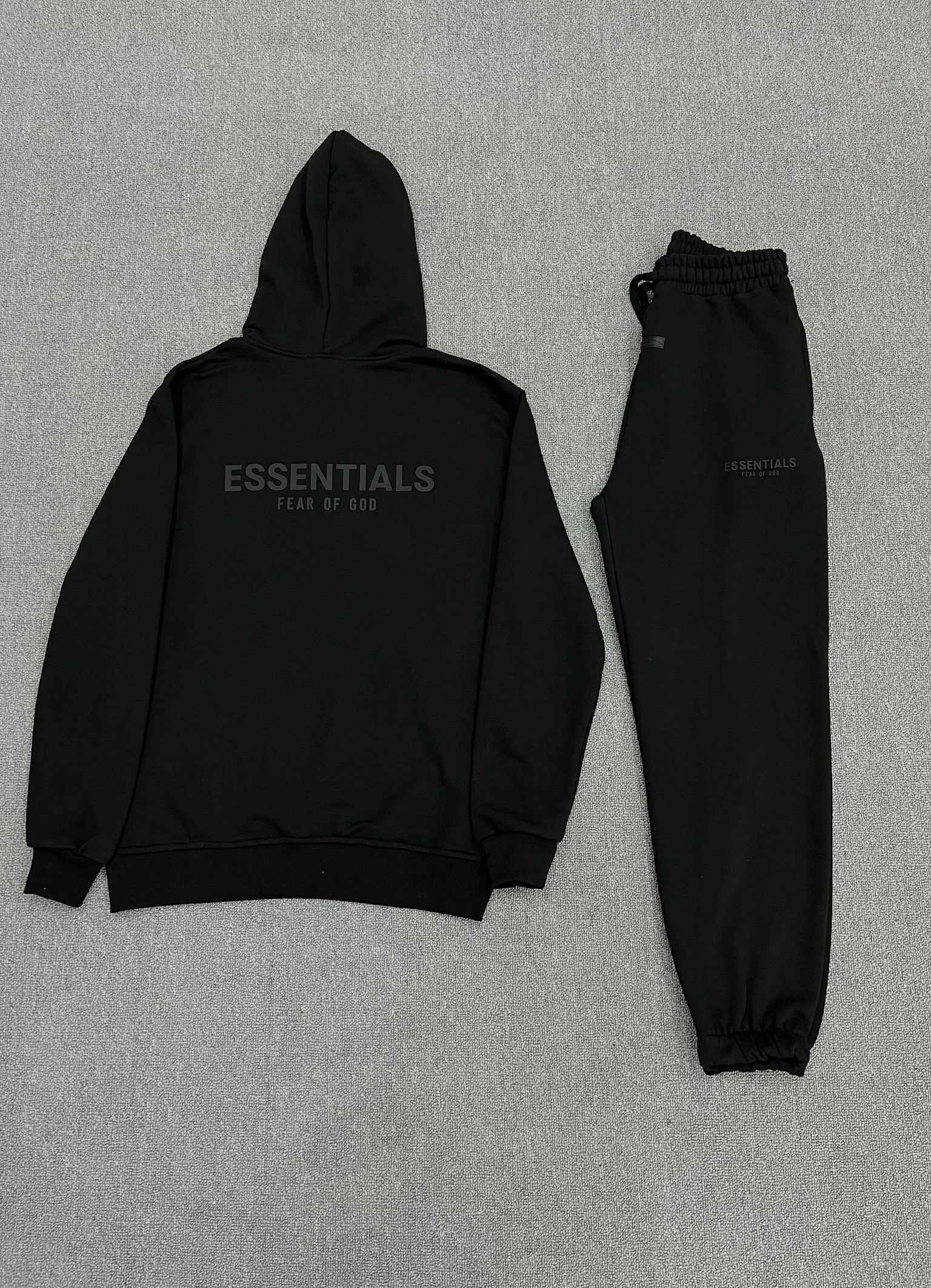 Essentials Eşofman Takımı