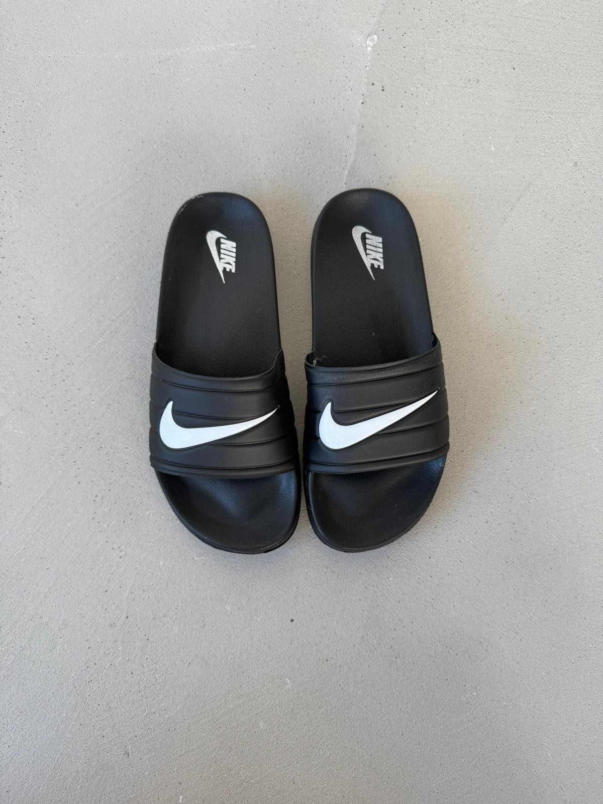 Nike Terlik - Siyah