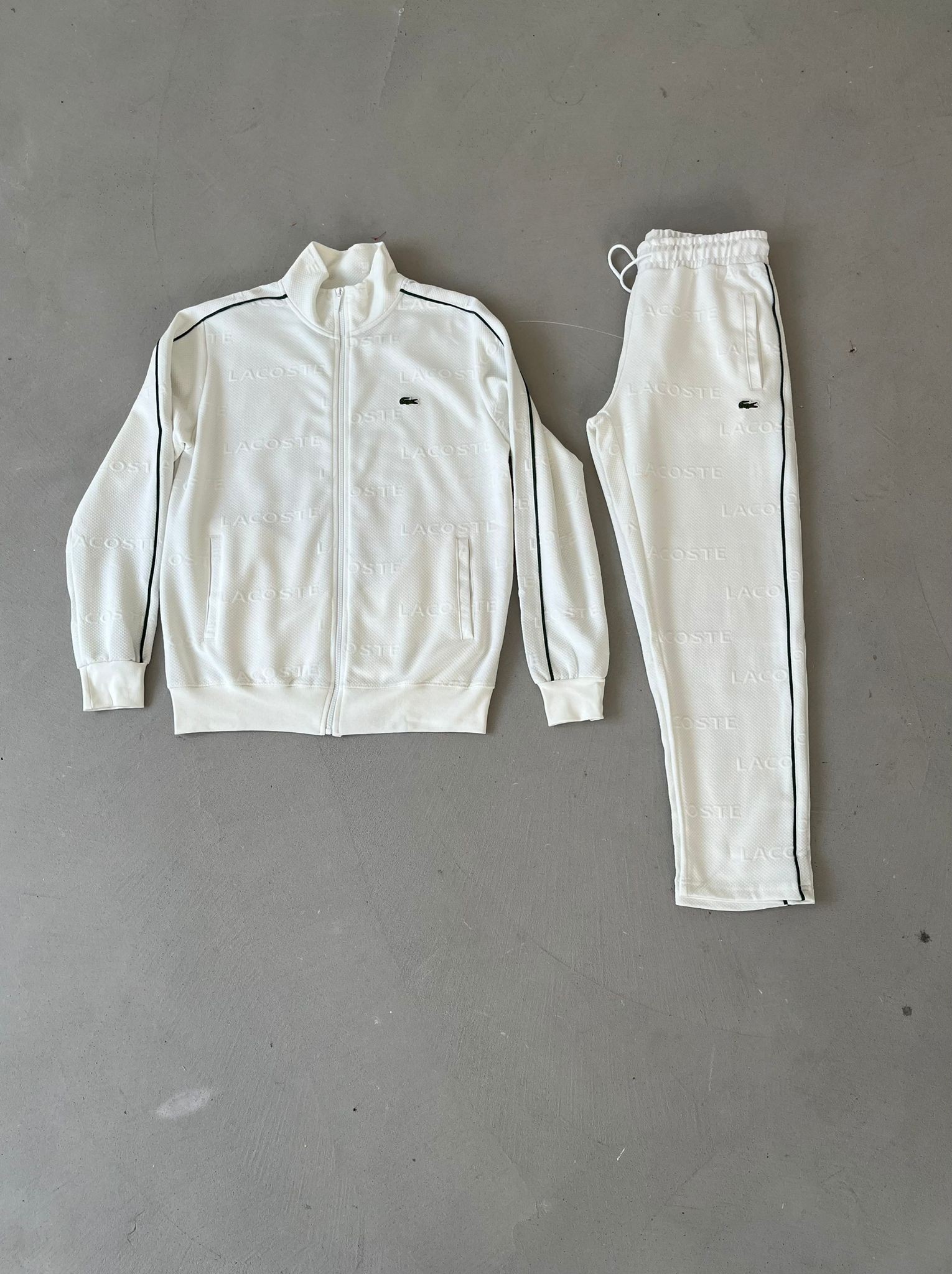 Lacoste Çizgili Eşofman Takımı 