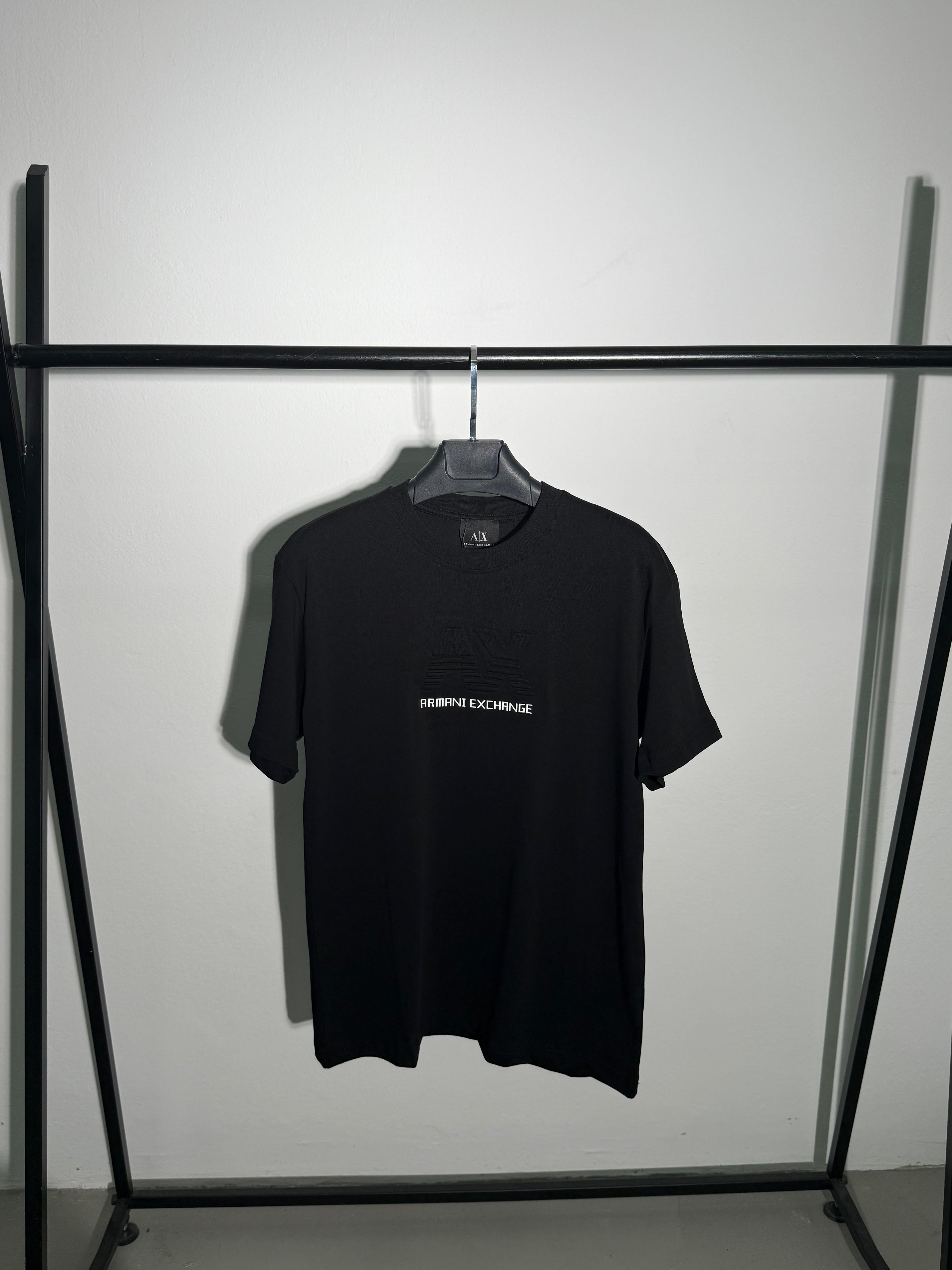 Armani Exchange Kabartma Logo Tişört - Siyah
