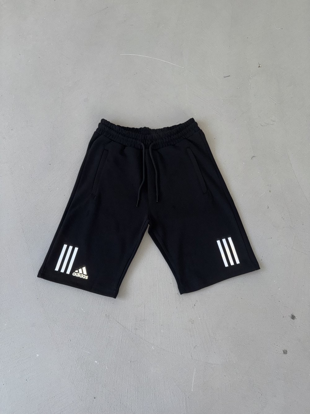 Adidas Reflektör Üç Çizgi Şort - Siyah