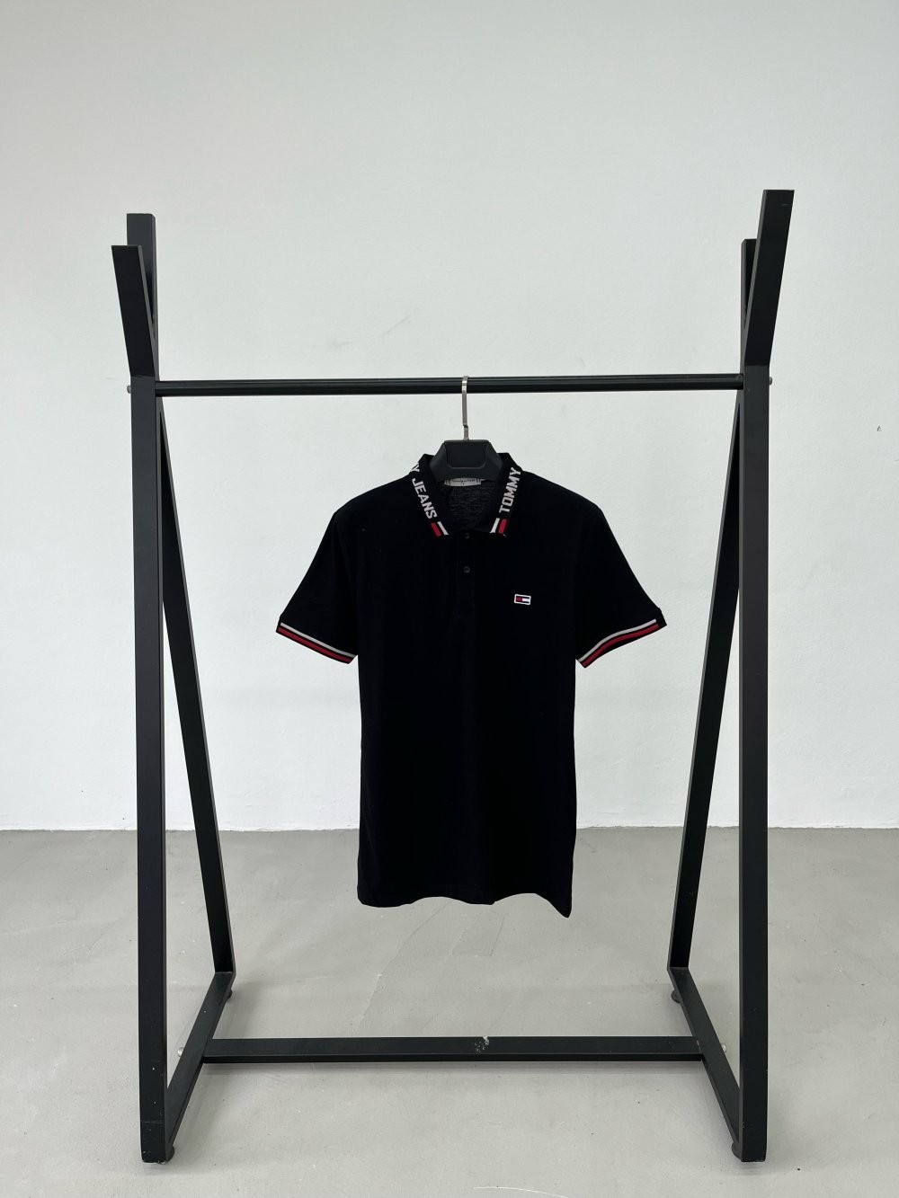 Tommy Hilfiger Yaka Detaylı Polo - Siyah