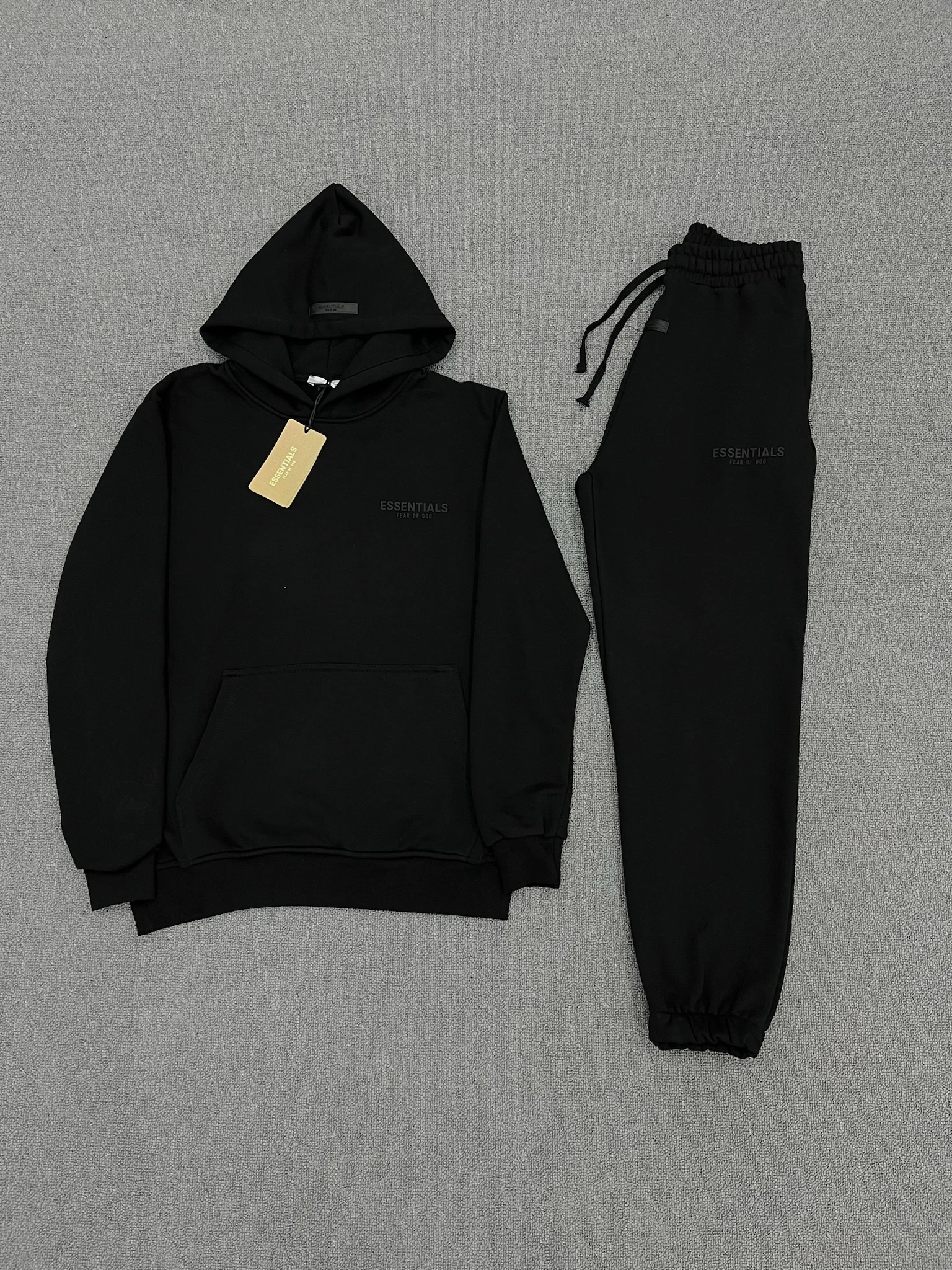 Essentials Eşofman Takımı