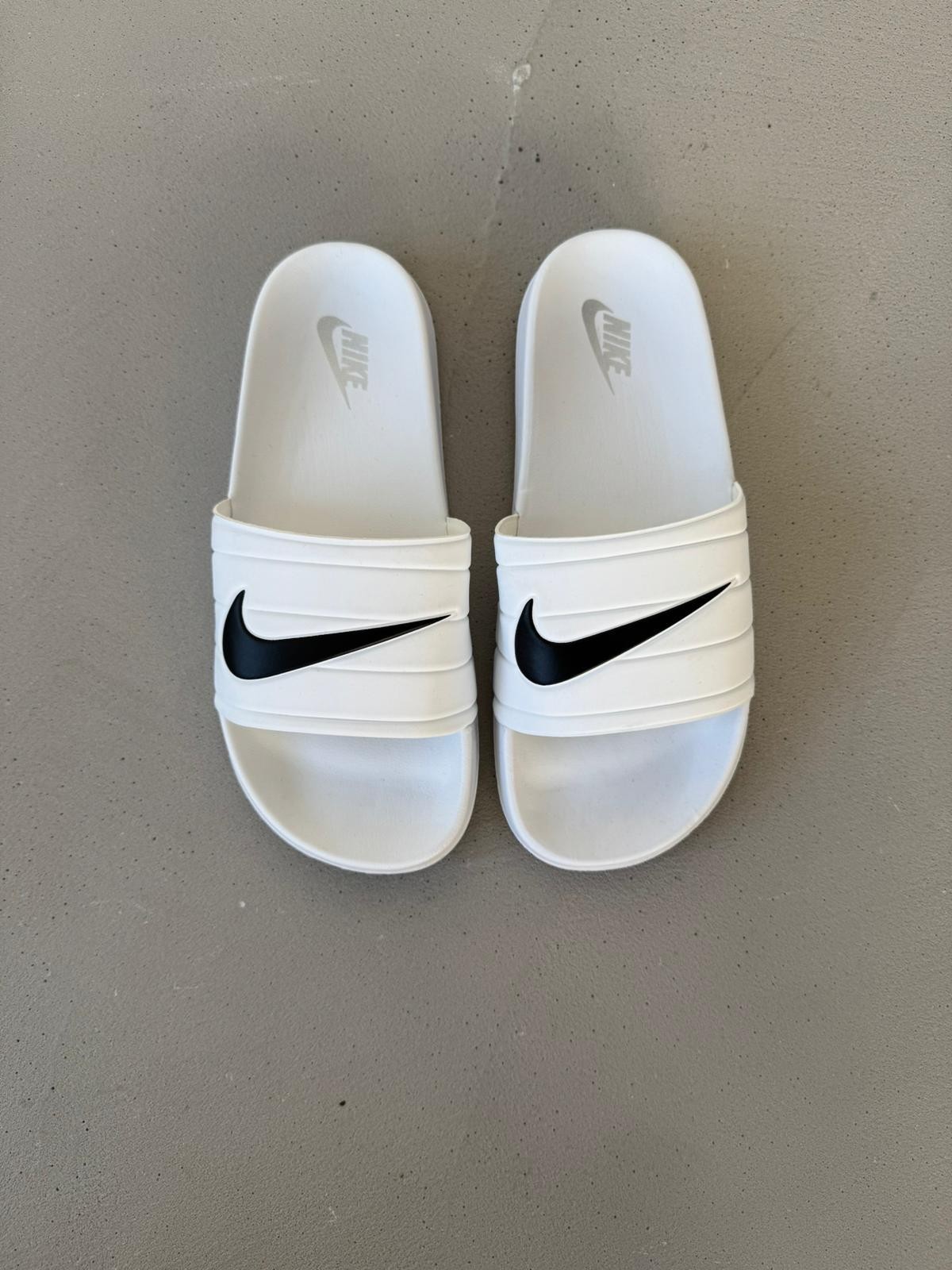 Nike Terlik - Beyaz