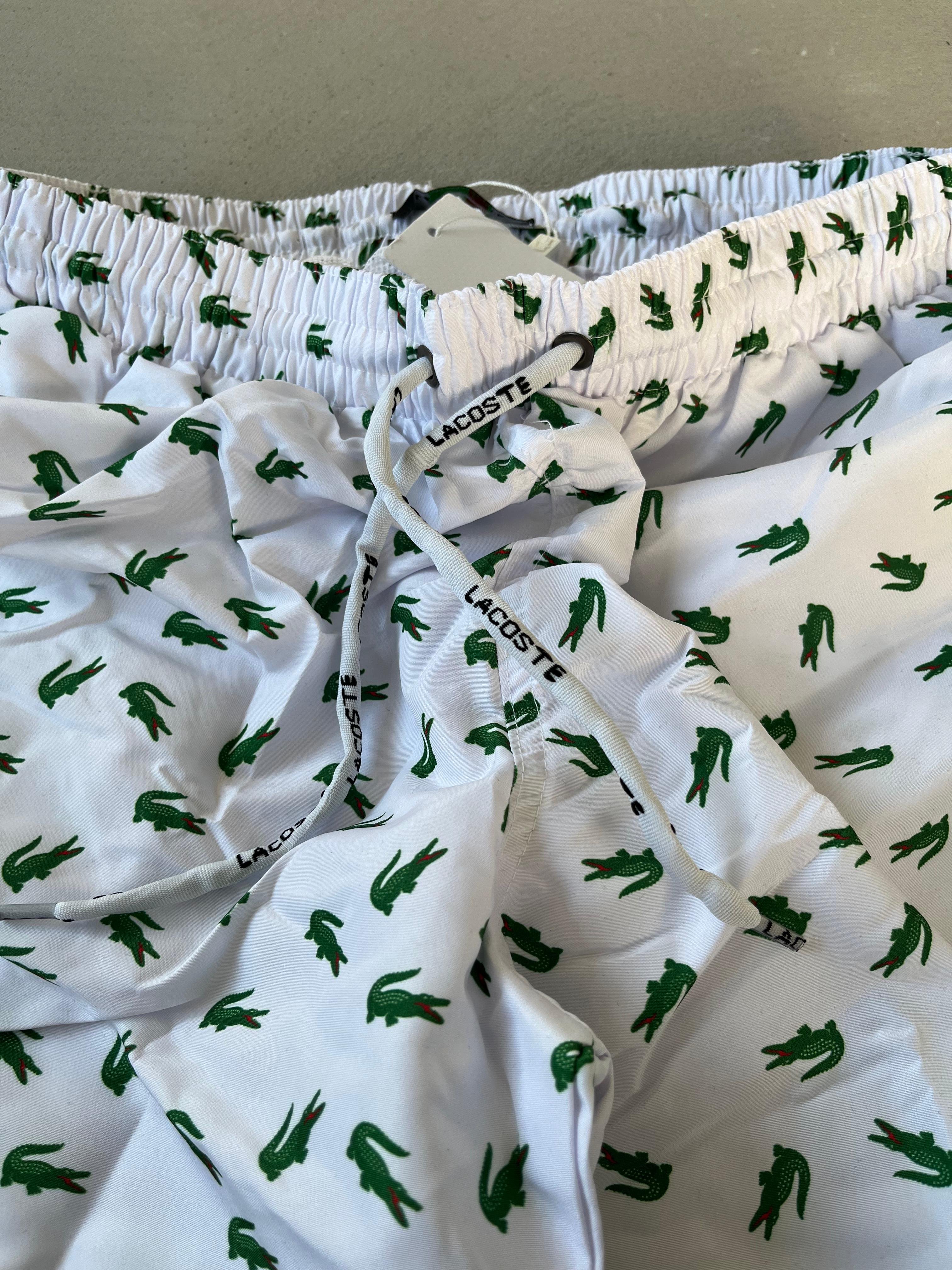 Lacoste Deniz Şortu Beyaz Full Logo