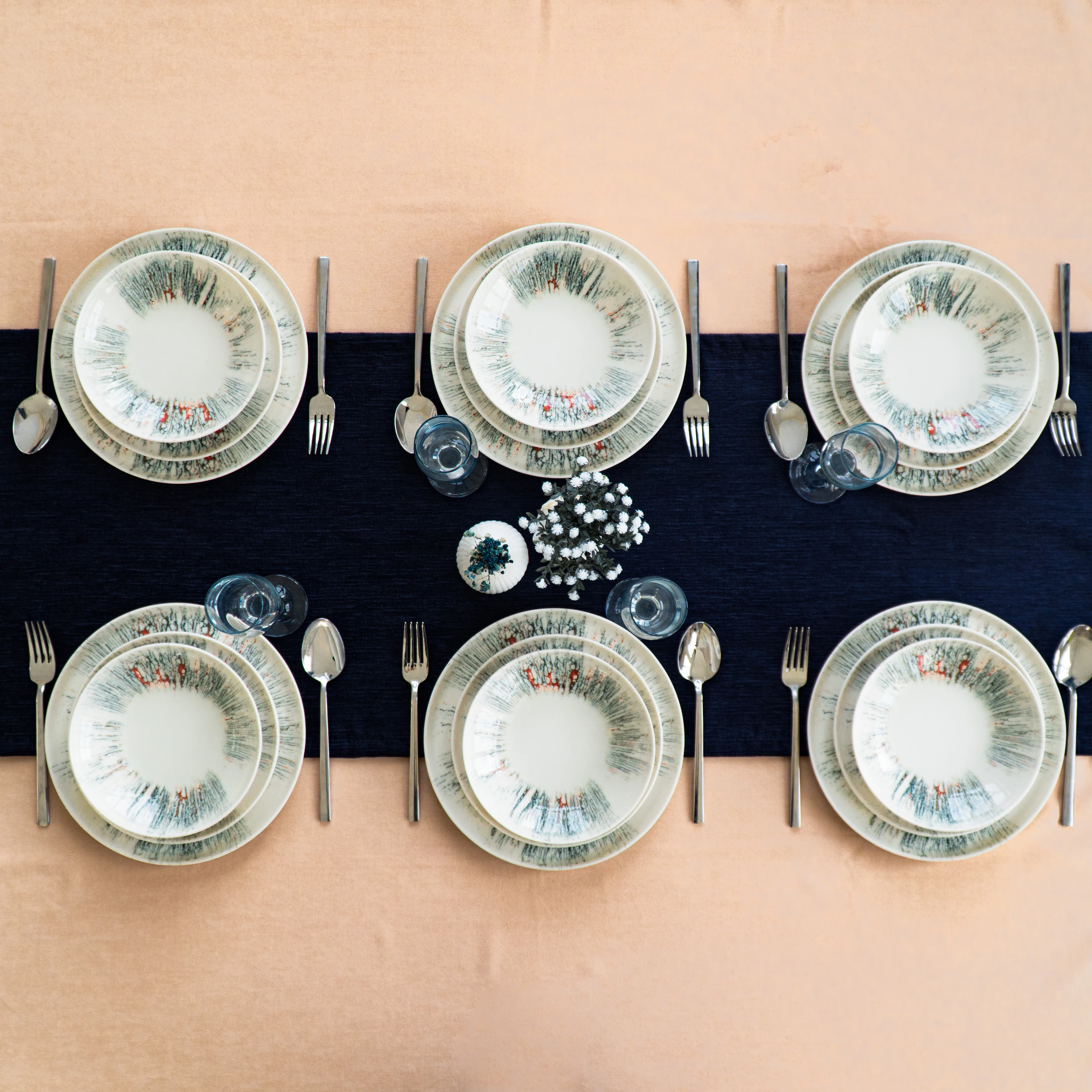 Mira Servizio di Piatti Porcellana