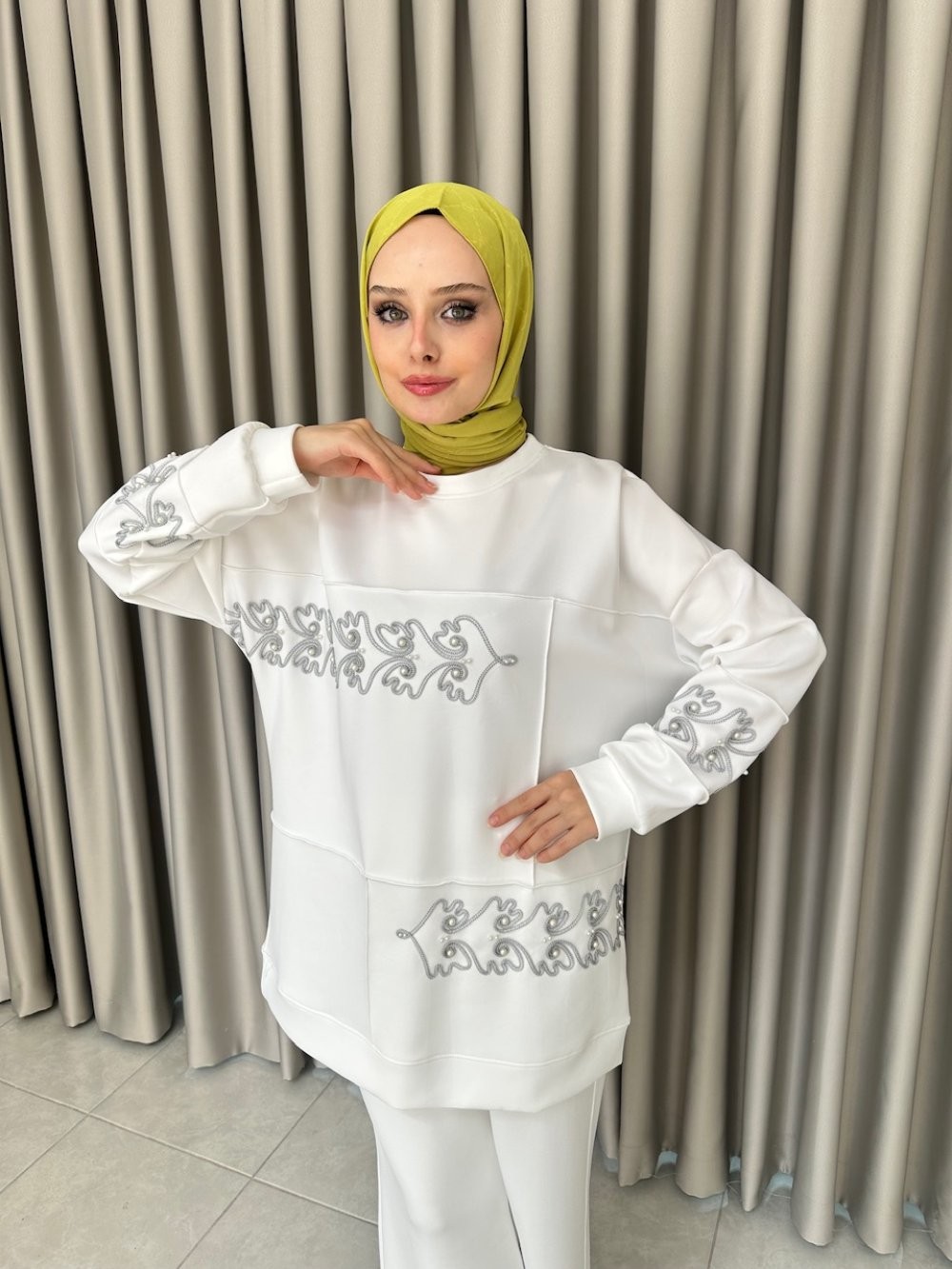 Vesna Takım Beyaz
