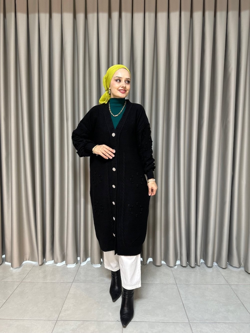 Yıldız Hırka Siyah