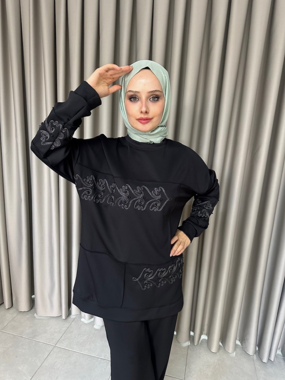 Vesna Takım Siyah